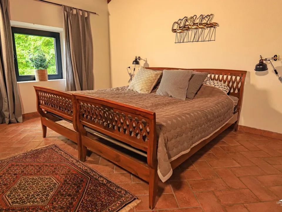 Stone farmhouse in Filattiera for sale