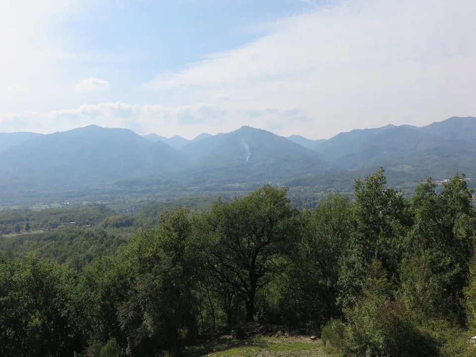 Stone farmhouse in Filattiera for sale