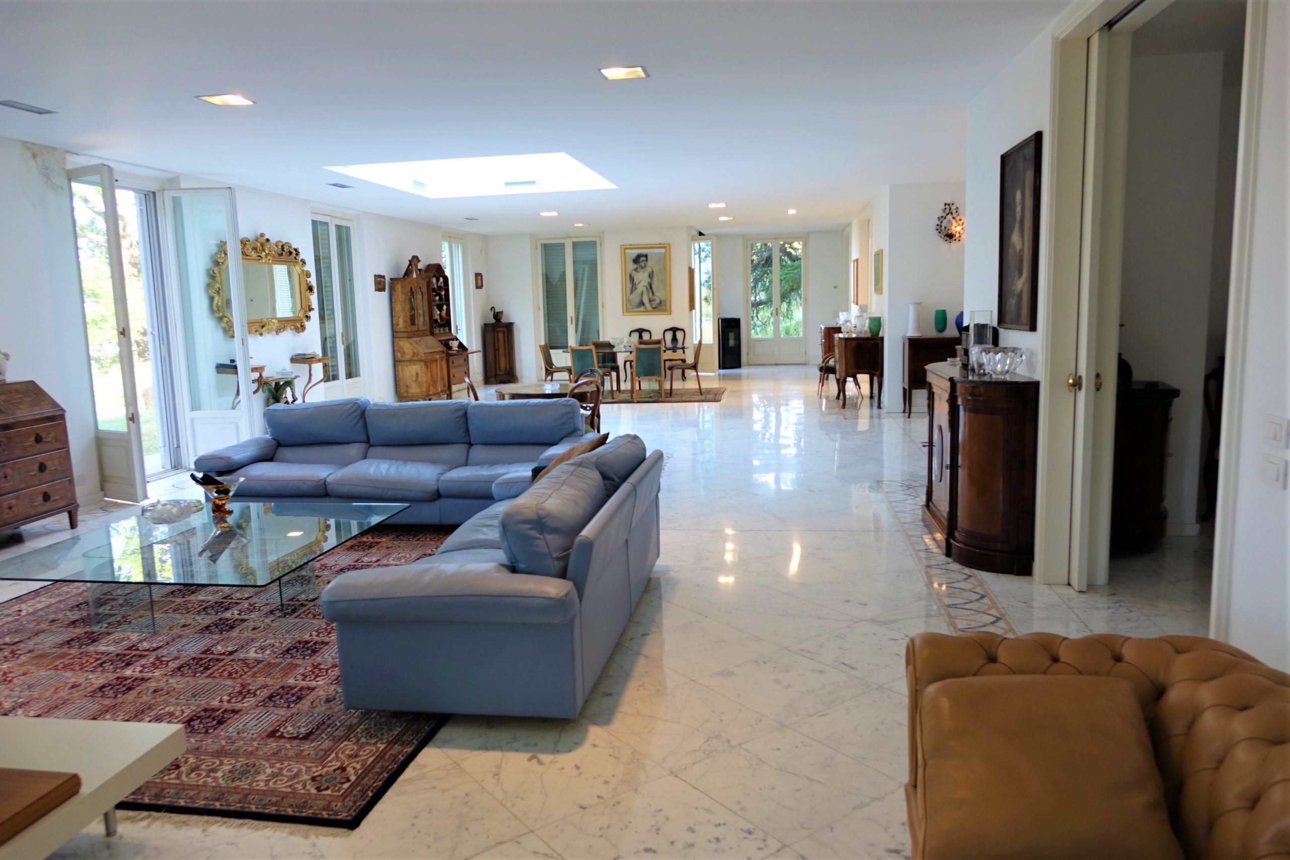 Country House with olive grove in Marche, Macerata, Tolentino.