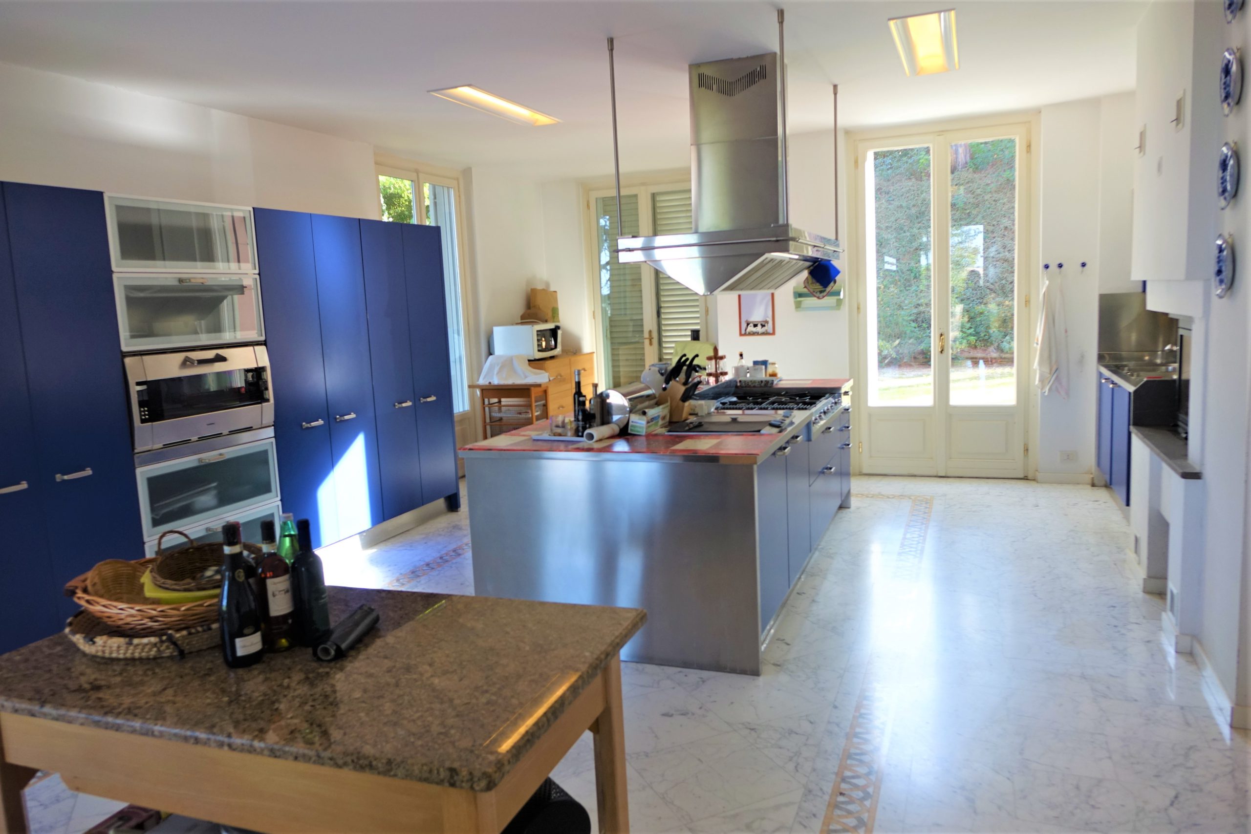 Country House with olive grove in Marche, Macerata, Tolentino.