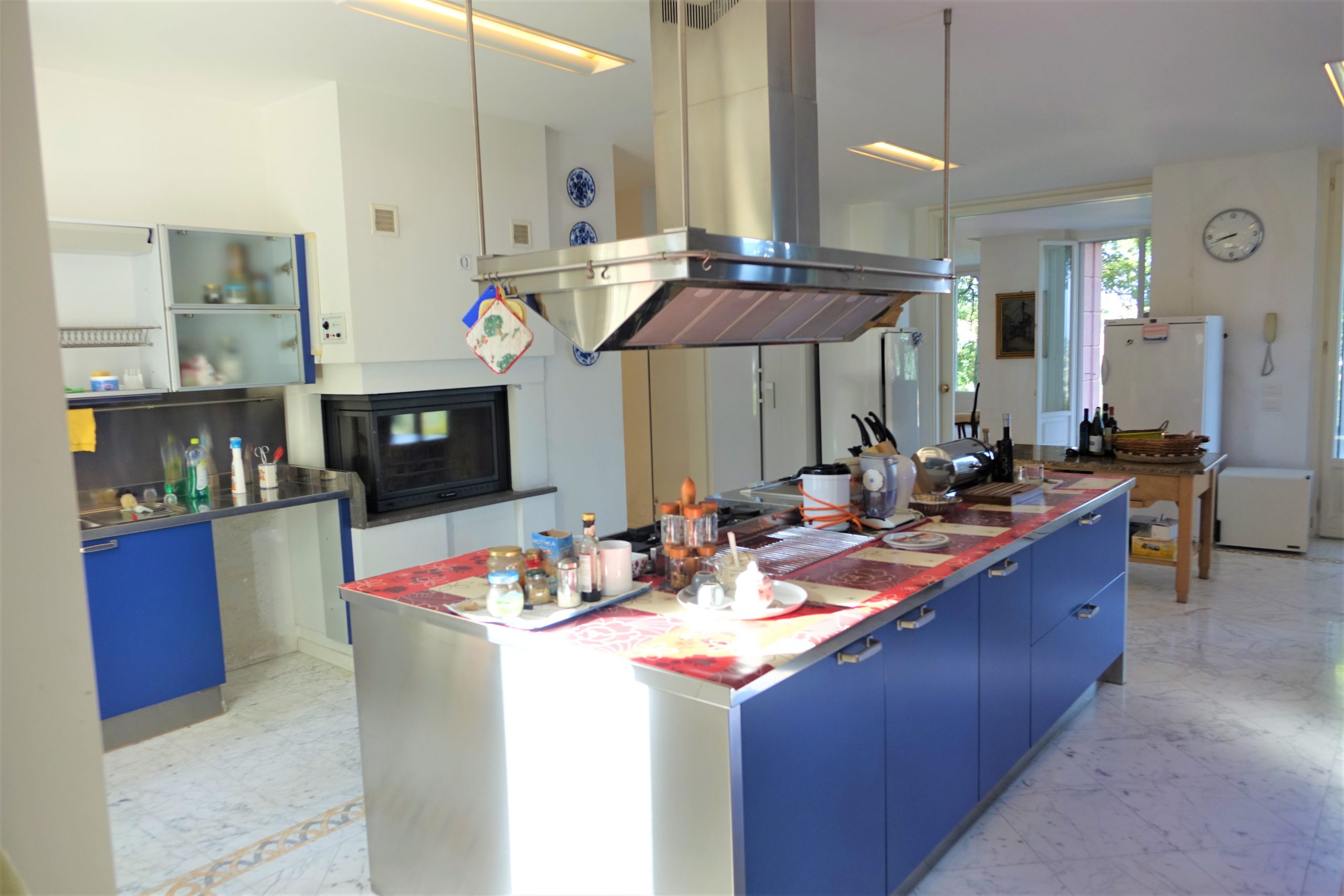 Country House with olive grove in Marche, Macerata, Tolentino.