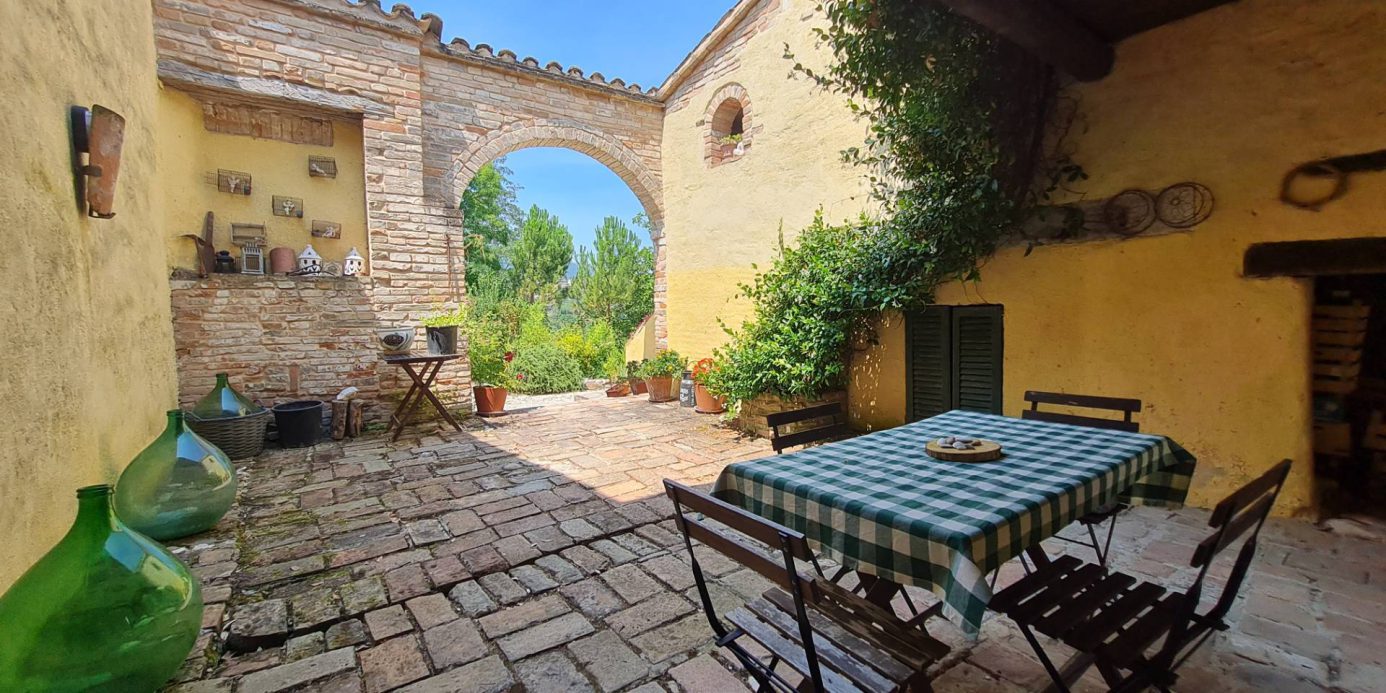 Fantastic villa with pool