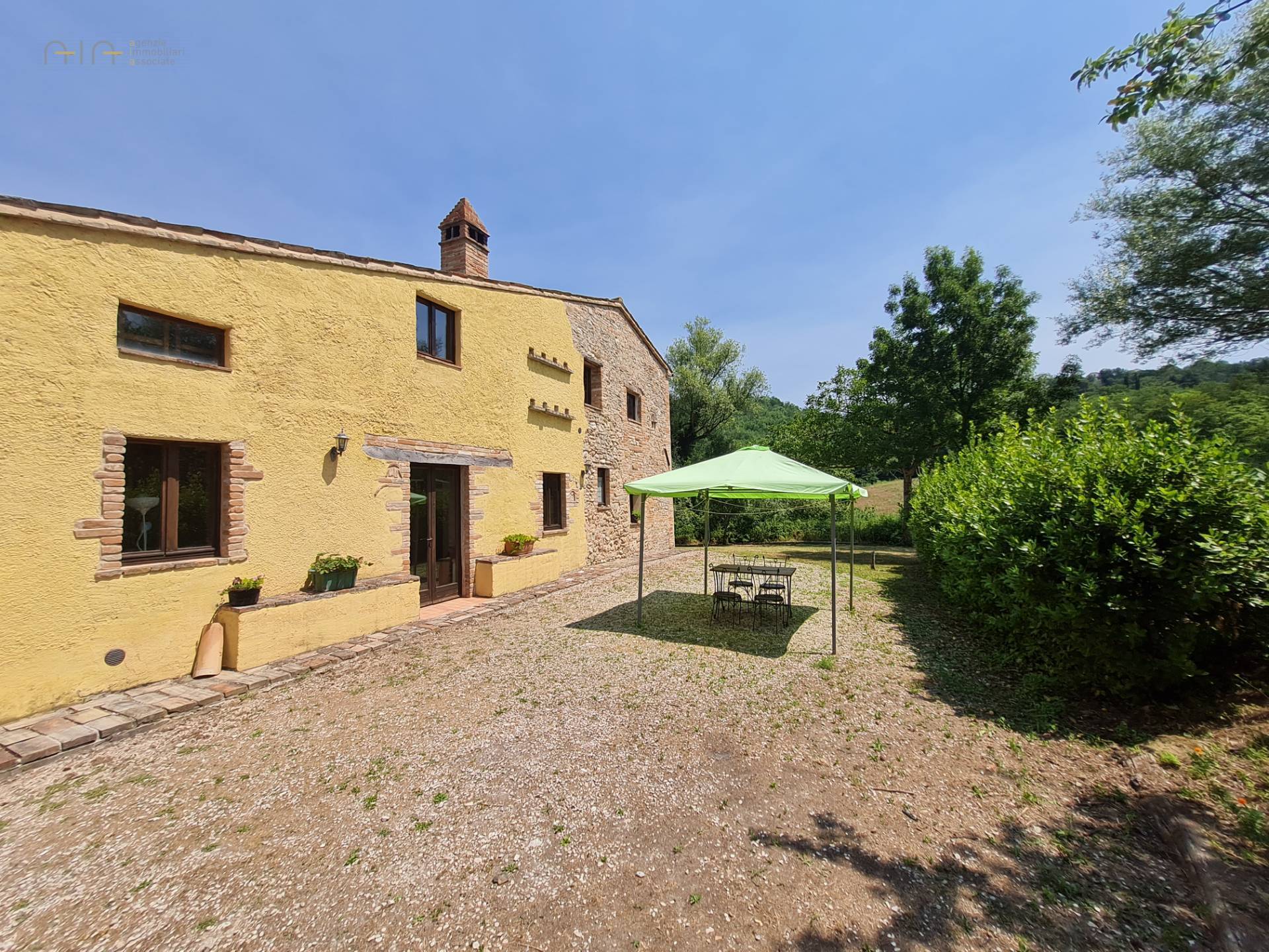 Fantastic villa with pool