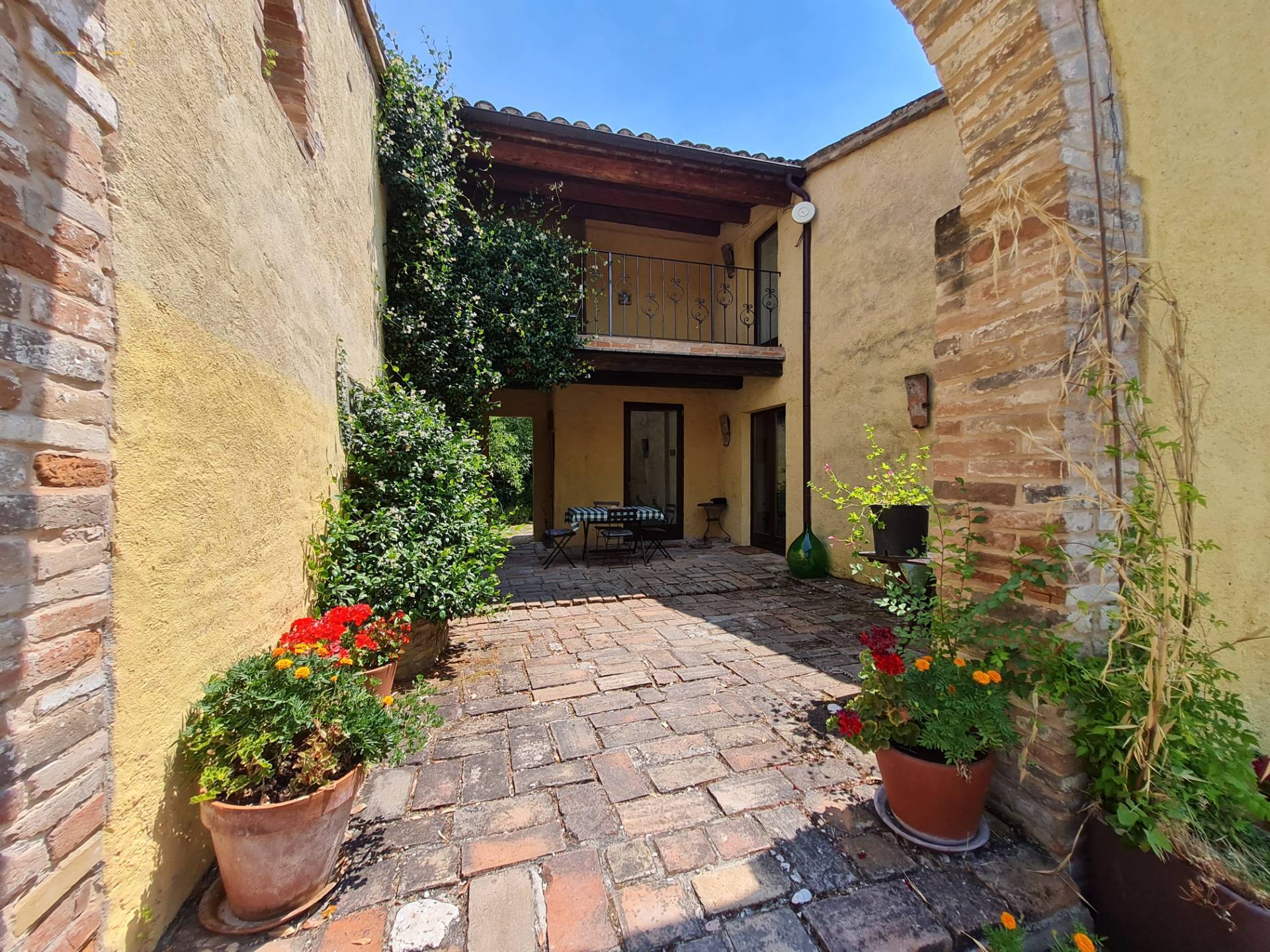 Fantastic villa with pool