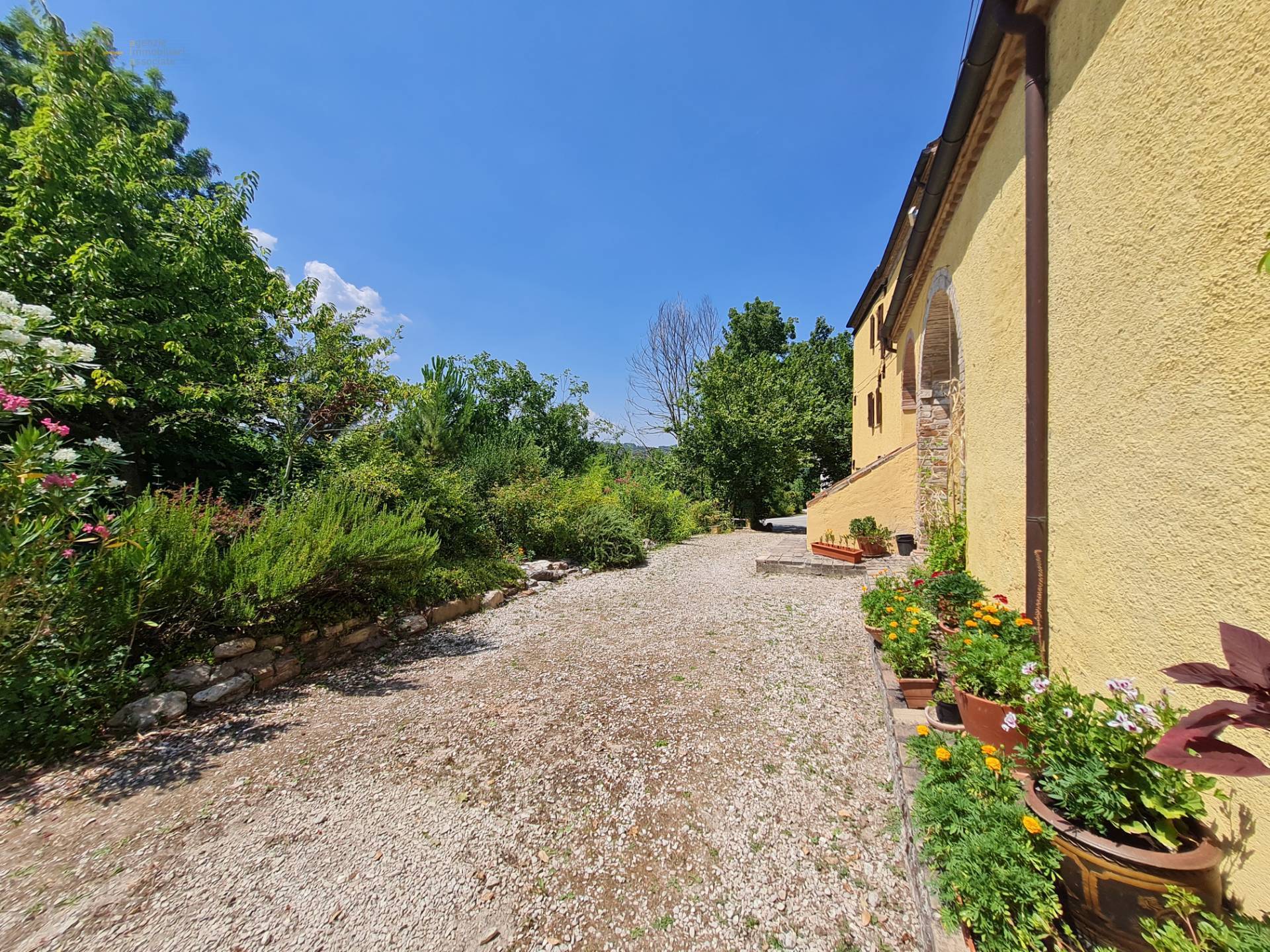 Fantastic villa with pool