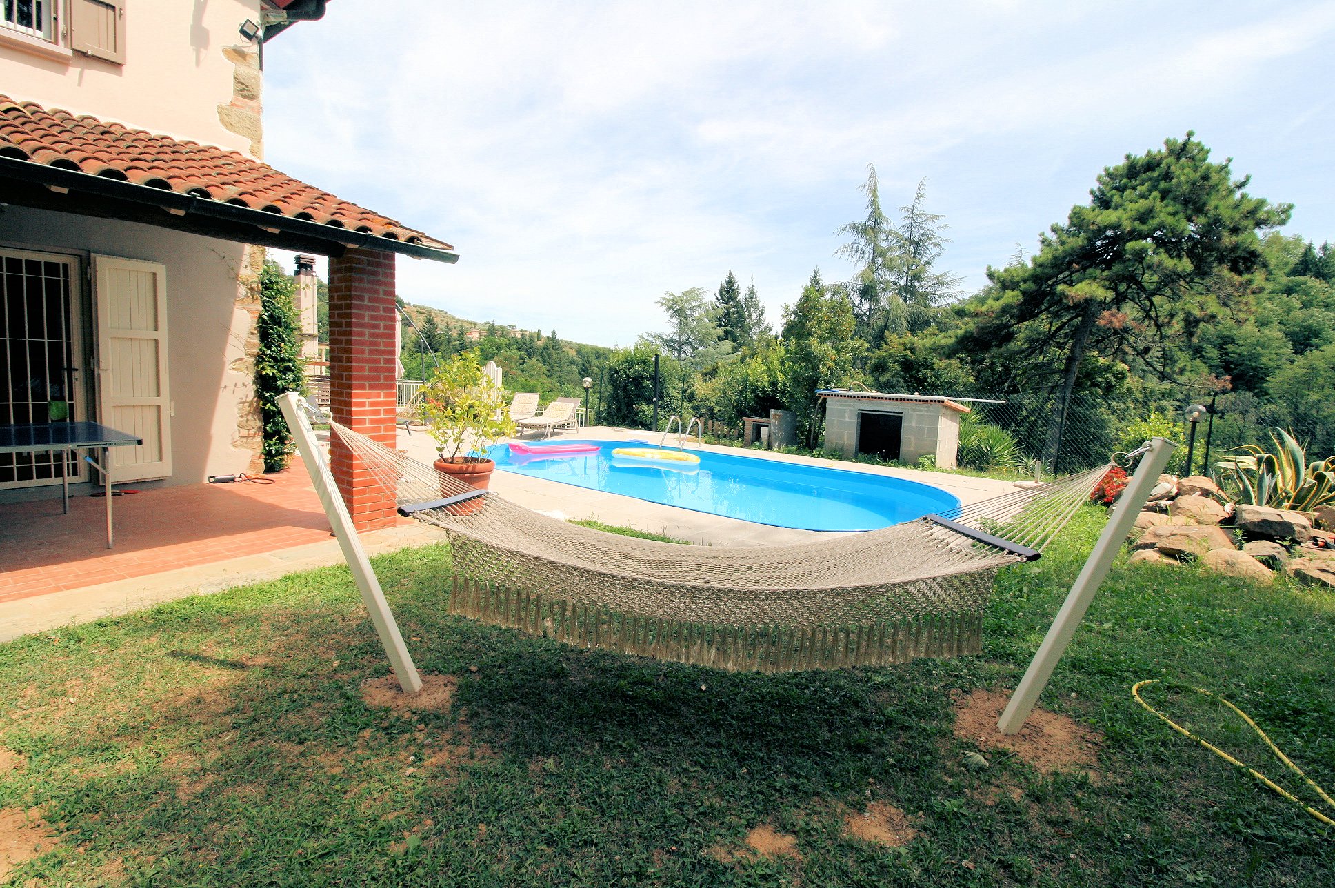 Farmhouse with park, swimming pool in a panoramic position in Buggiano