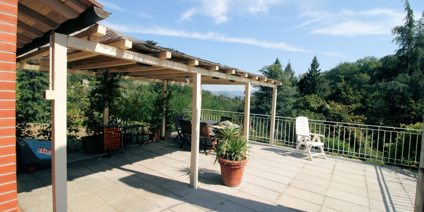 Farmhouse with park, swimming pool in a panoramic position in Buggiano