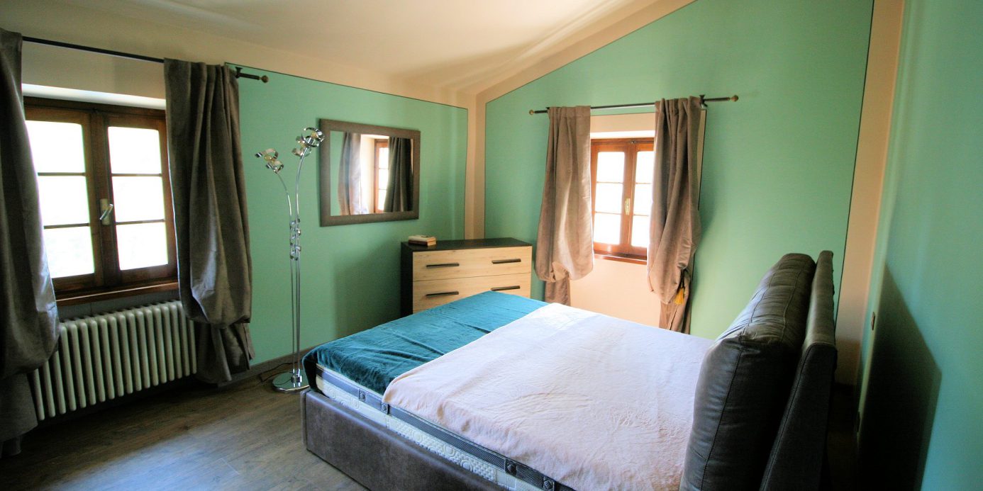Farmhouse with park, swimming pool in a panoramic position in Buggiano