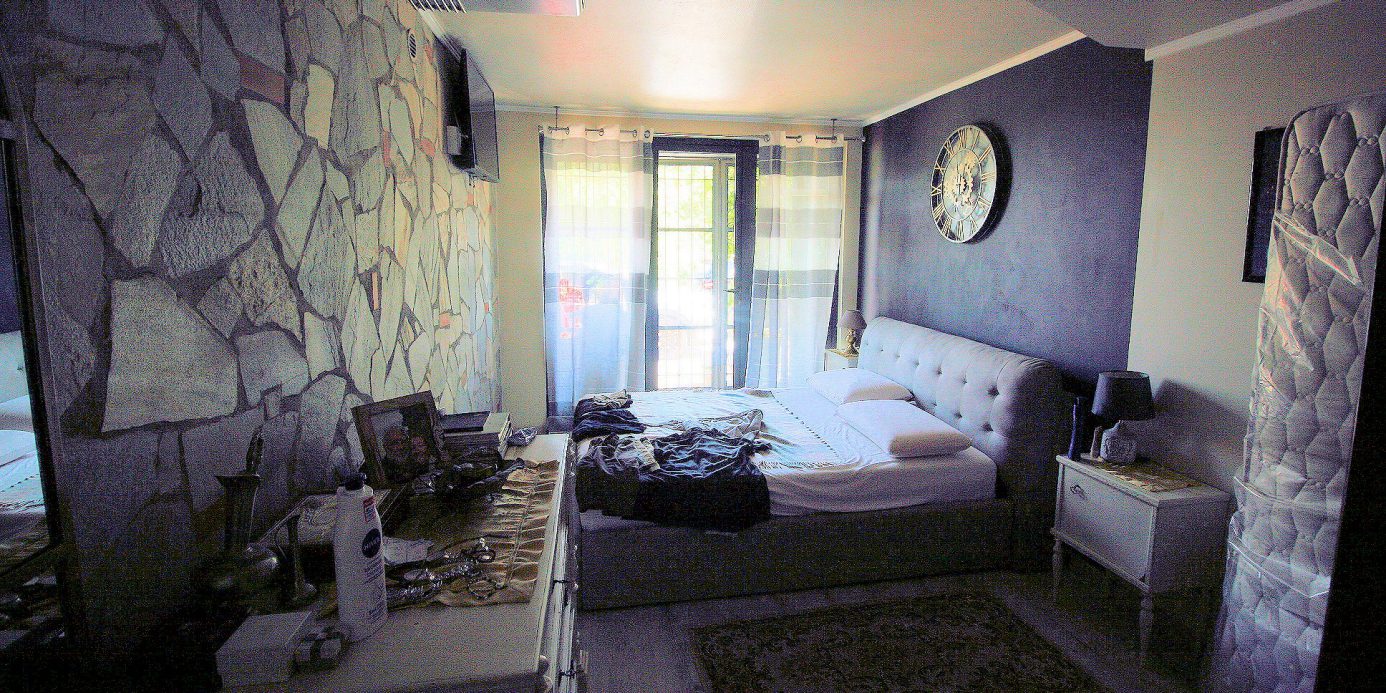 Farmhouse with park, swimming pool in a panoramic position in Buggiano