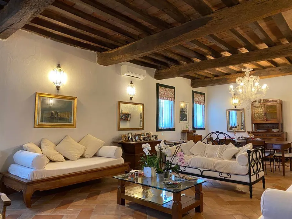 Historical villa for sale in San Giorgio di Piano