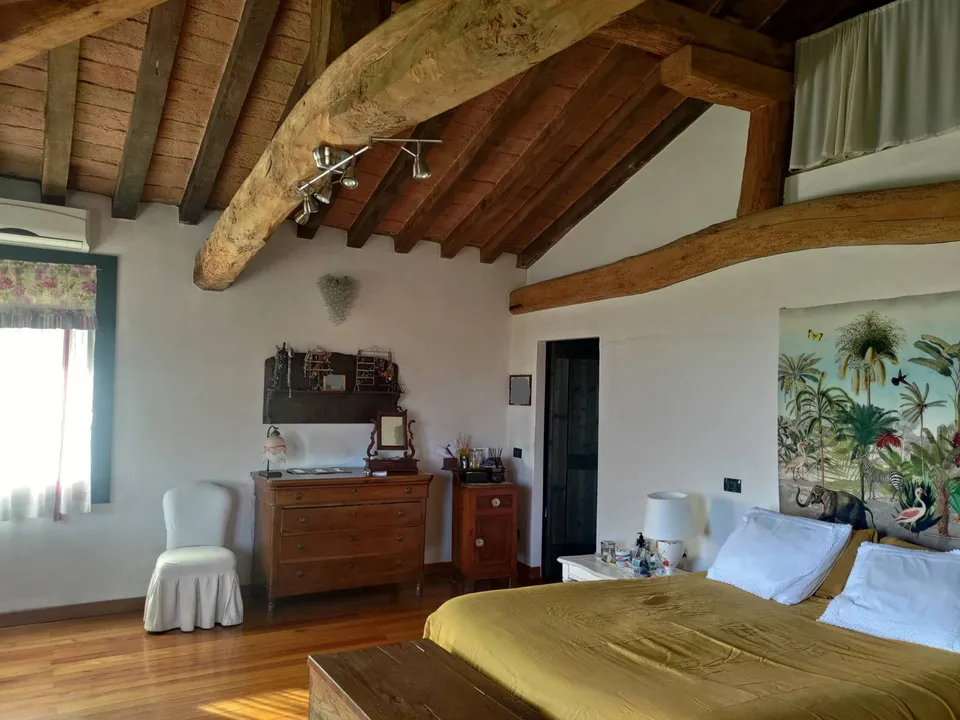 Historical villa for sale in San Giorgio di Piano