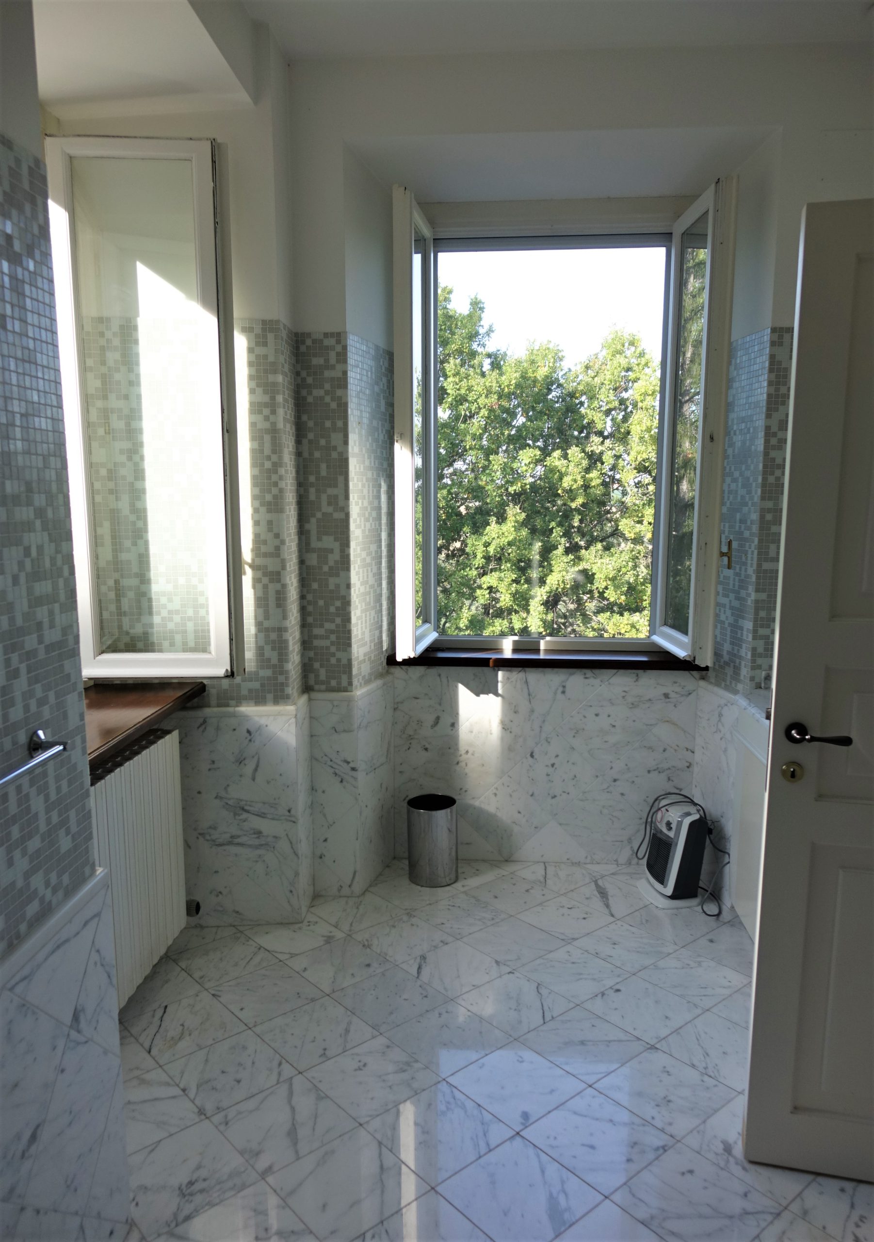 Country House with olive grove in Marche, Macerata, Tolentino.