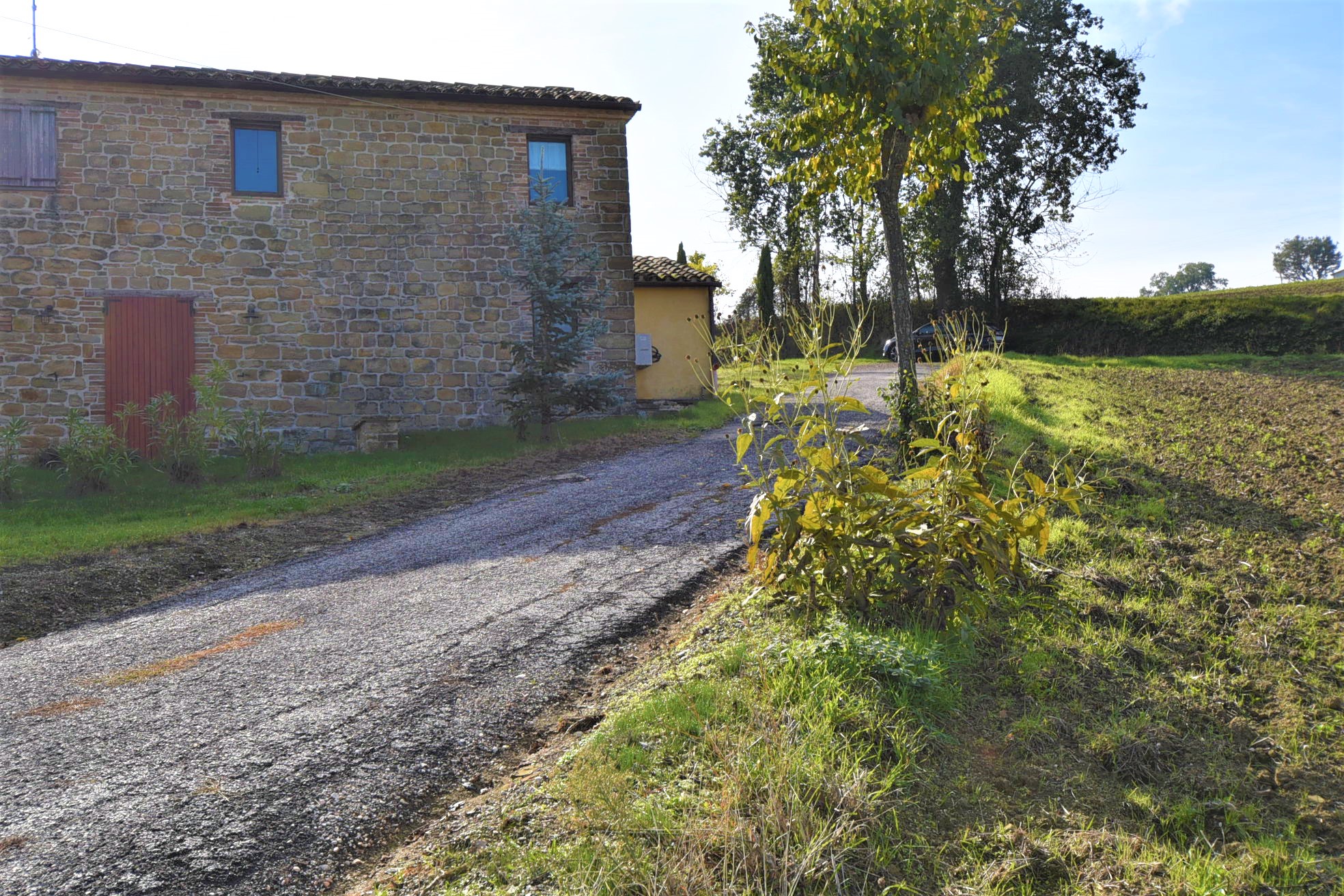 Casale Santa Maria , excellently restored for sale in Gualdo