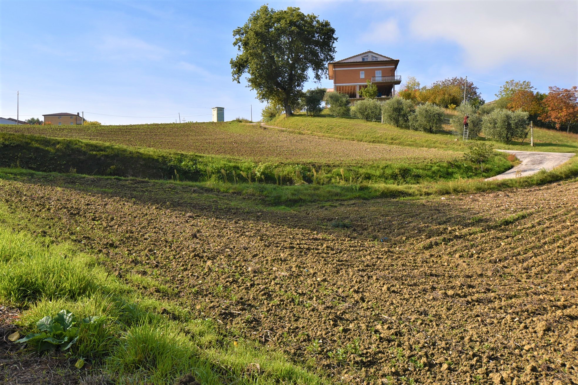 Casale Santa Maria , excellently restored for sale in Gualdo