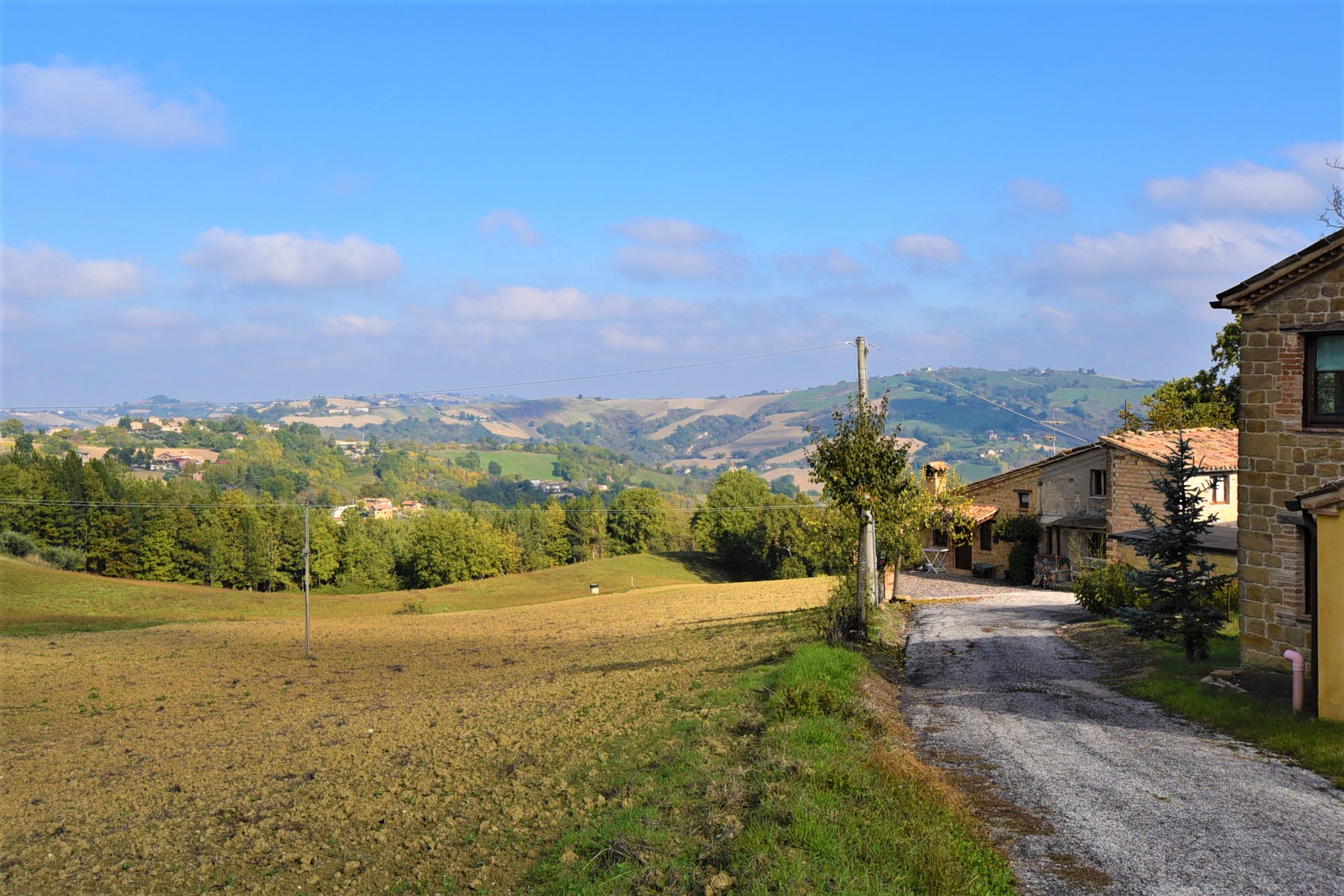 Casale Santa Maria , excellently restored for sale in Gualdo
