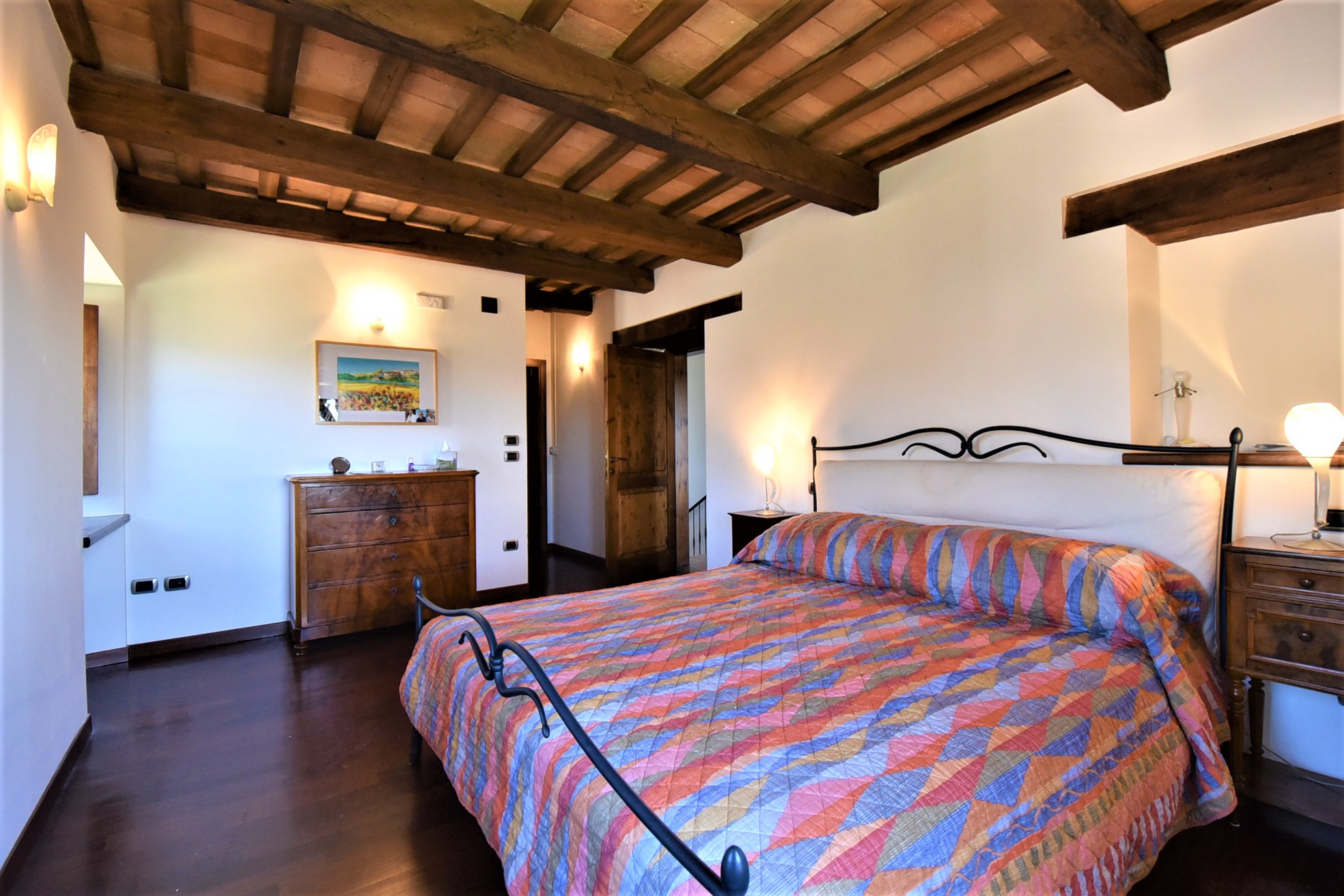 House ” Belvedere” with private land, partly buildable , for sale in Gualdo (Mc) Marche , Italy