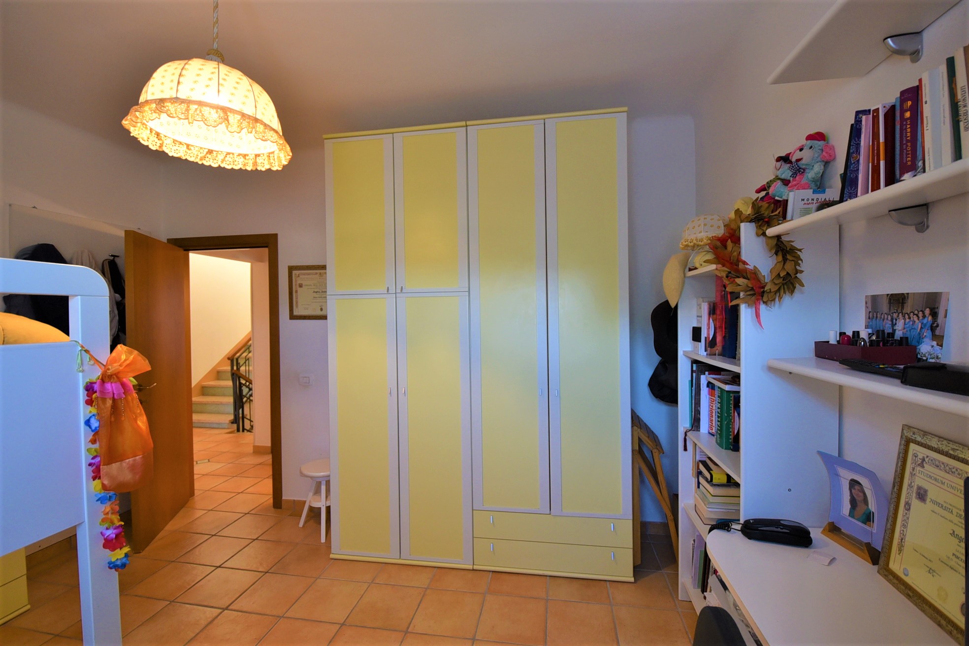 Farmhouse with adjoining land and storage accessory, for sale in Montappone, Fermo, Marche, Italy.