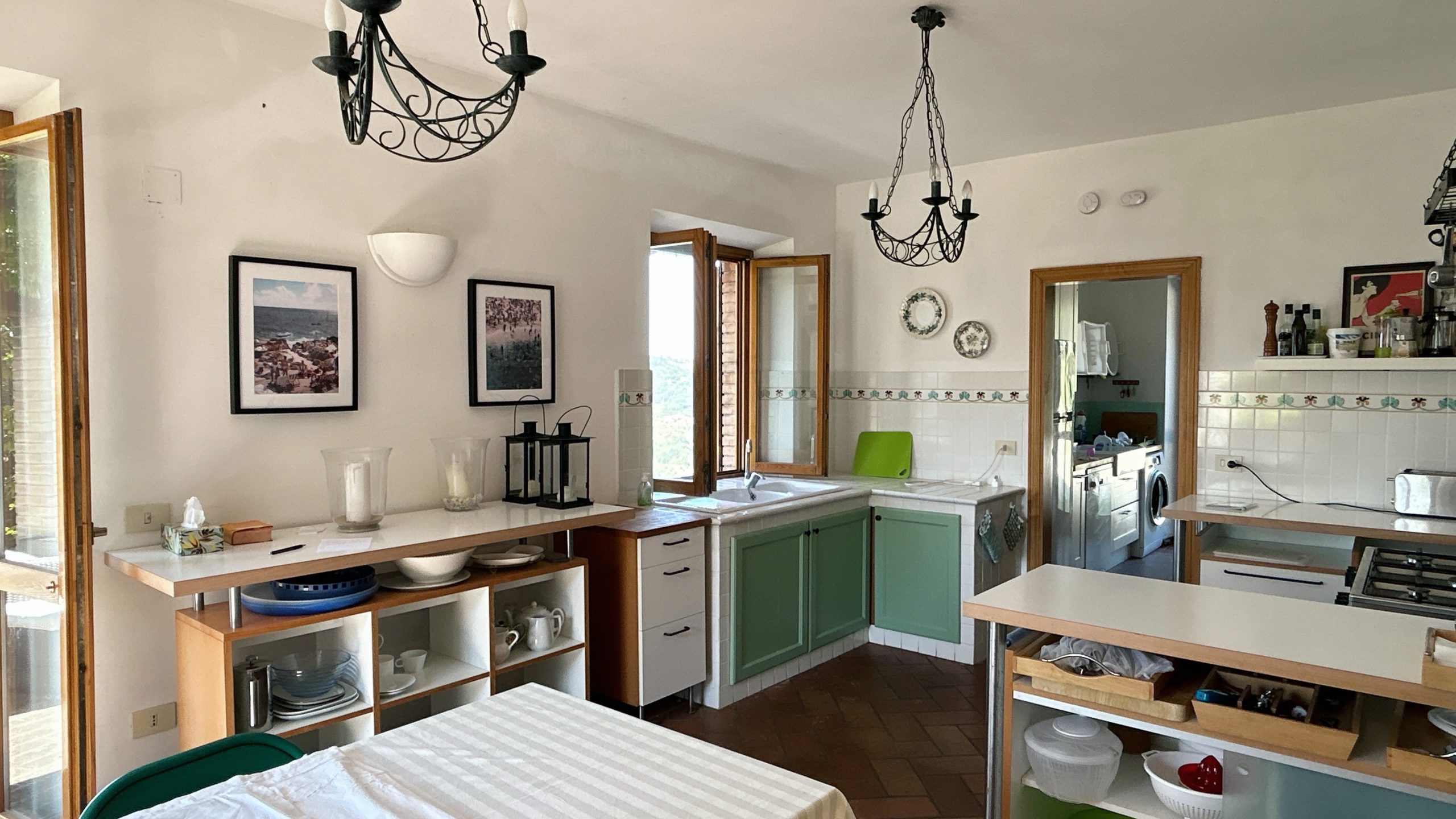 Restored country house with pool in Monte San Martino