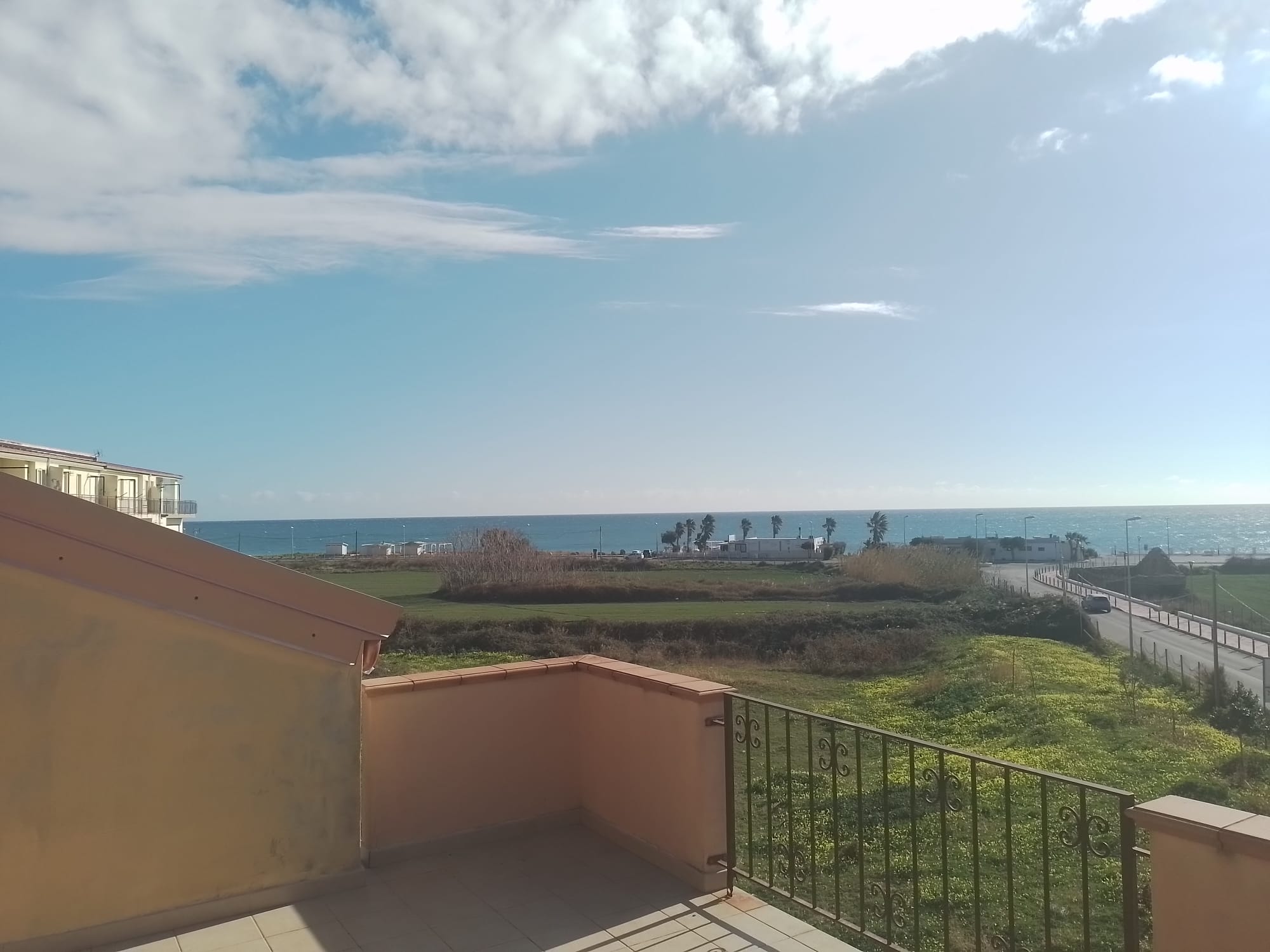 Duplex house sea location