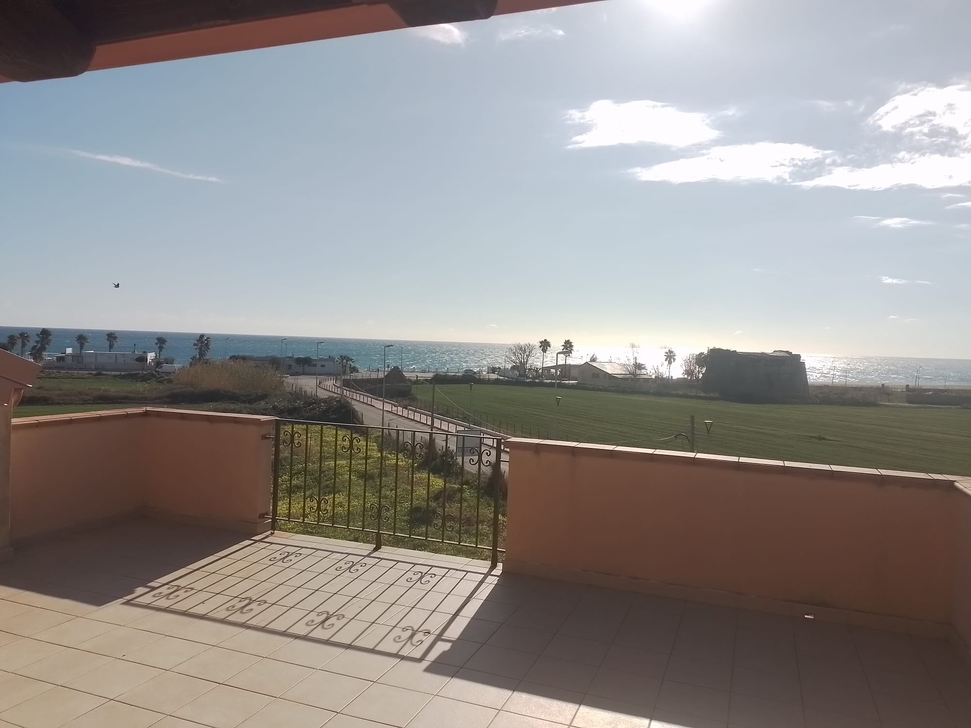 Duplex house sea location