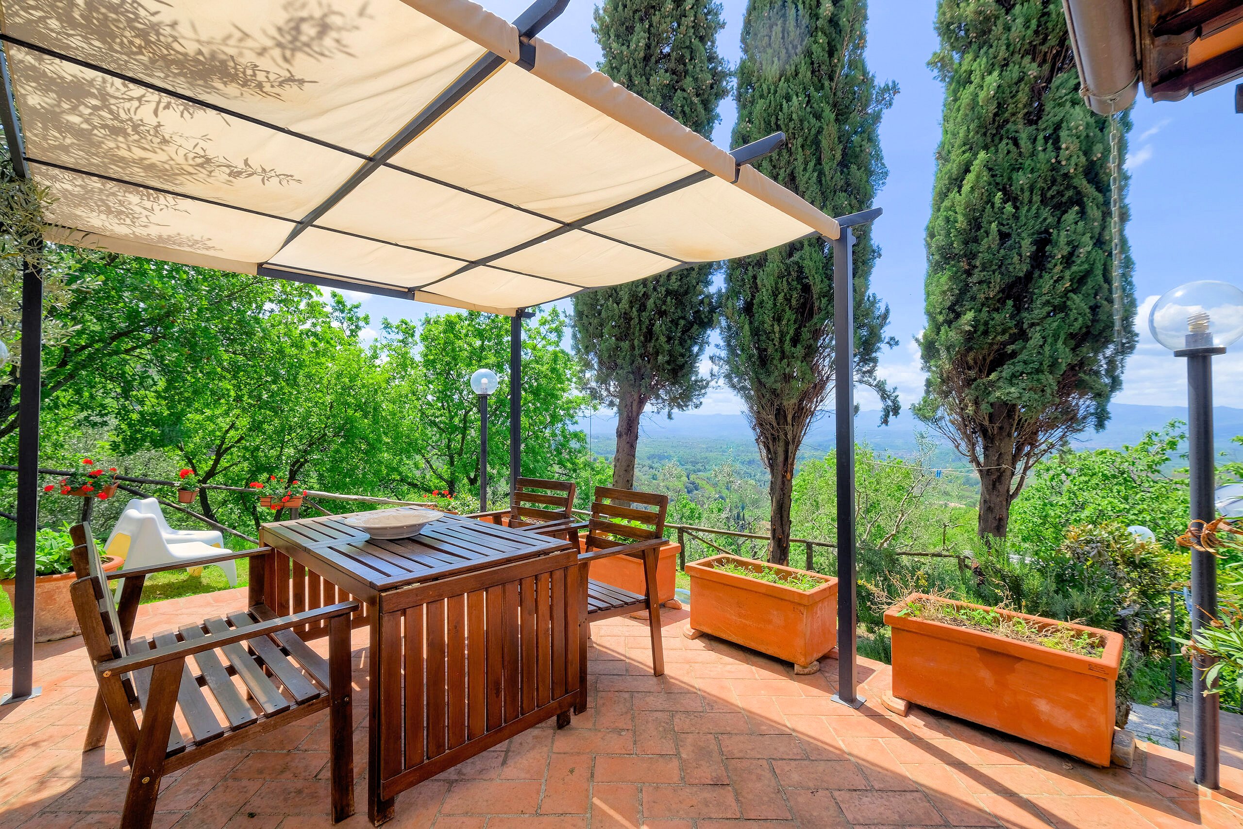 Tuscan style farmhouse with swimming pool park and outbuilding in the panoramic Reggello area