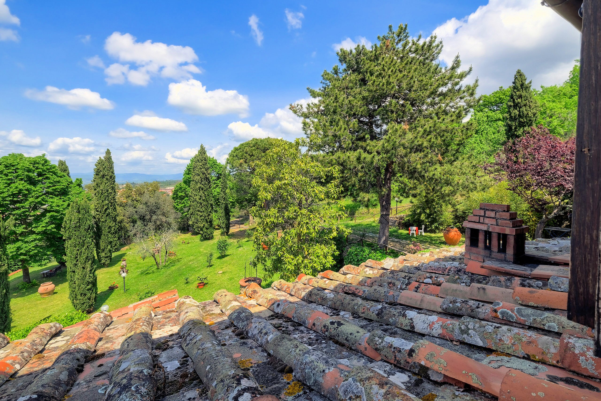 Tuscan style farmhouse with swimming pool park and outbuilding in the panoramic Reggello area