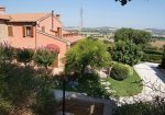 Prestigious villa in a splendid hilly position in Potenza Picena with sea view, olive grove, swimming pool and dependence.
