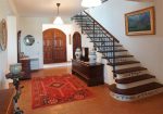 Prestigious villa in a splendid hilly position in Potenza Picena with sea view, olive grove, swimming pool and dependence.