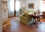 Prestigious villa in a splendid hilly position in Potenza Picena with sea view, olive grove, swimming pool and dependence.