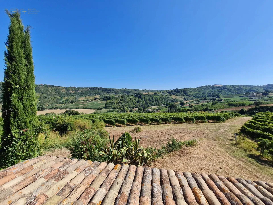 Beautiful farmhouse in Ripatransone, Ascoli Piceno of sale