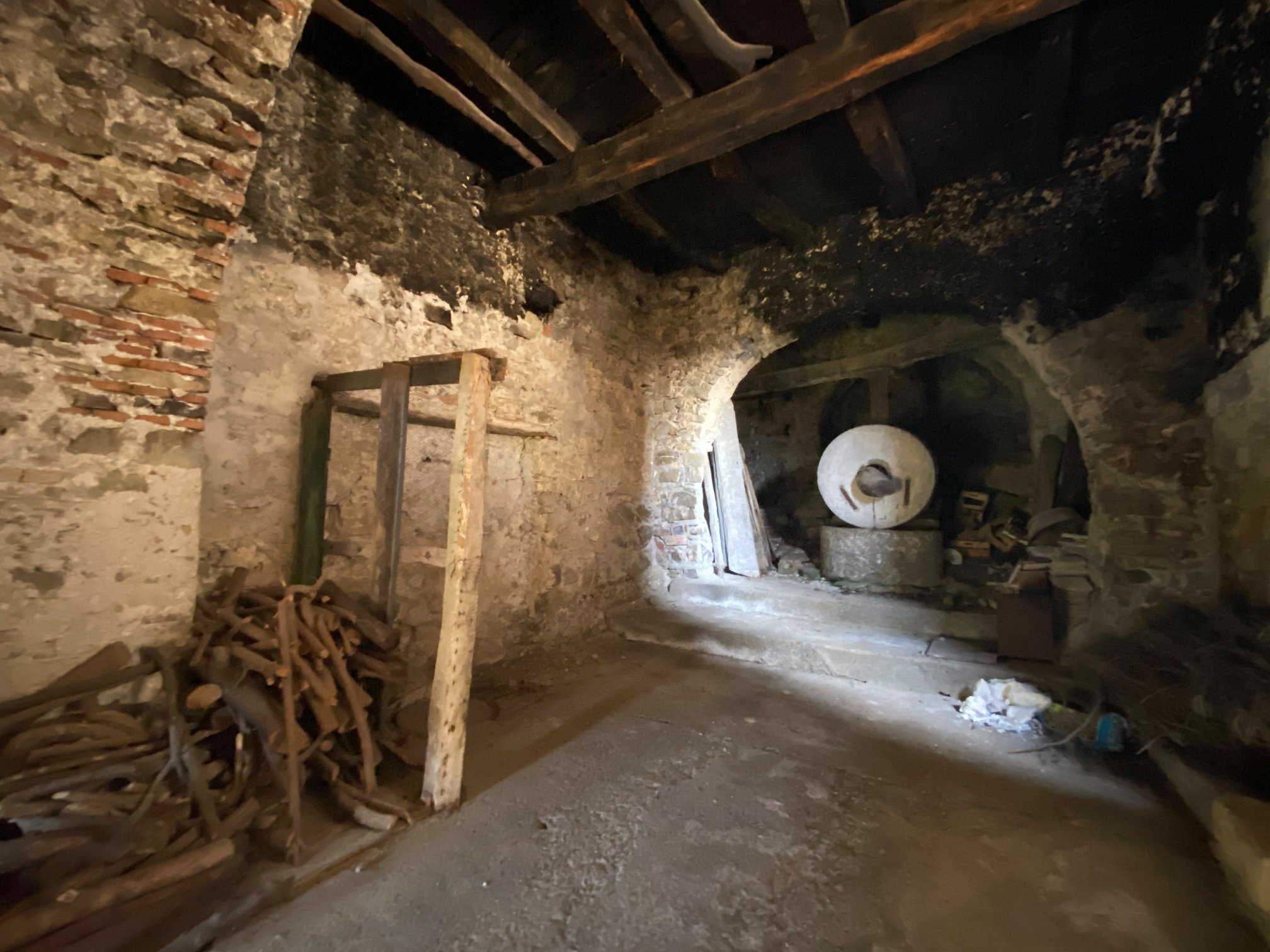 Old palace in Vibonati ( Salerno )