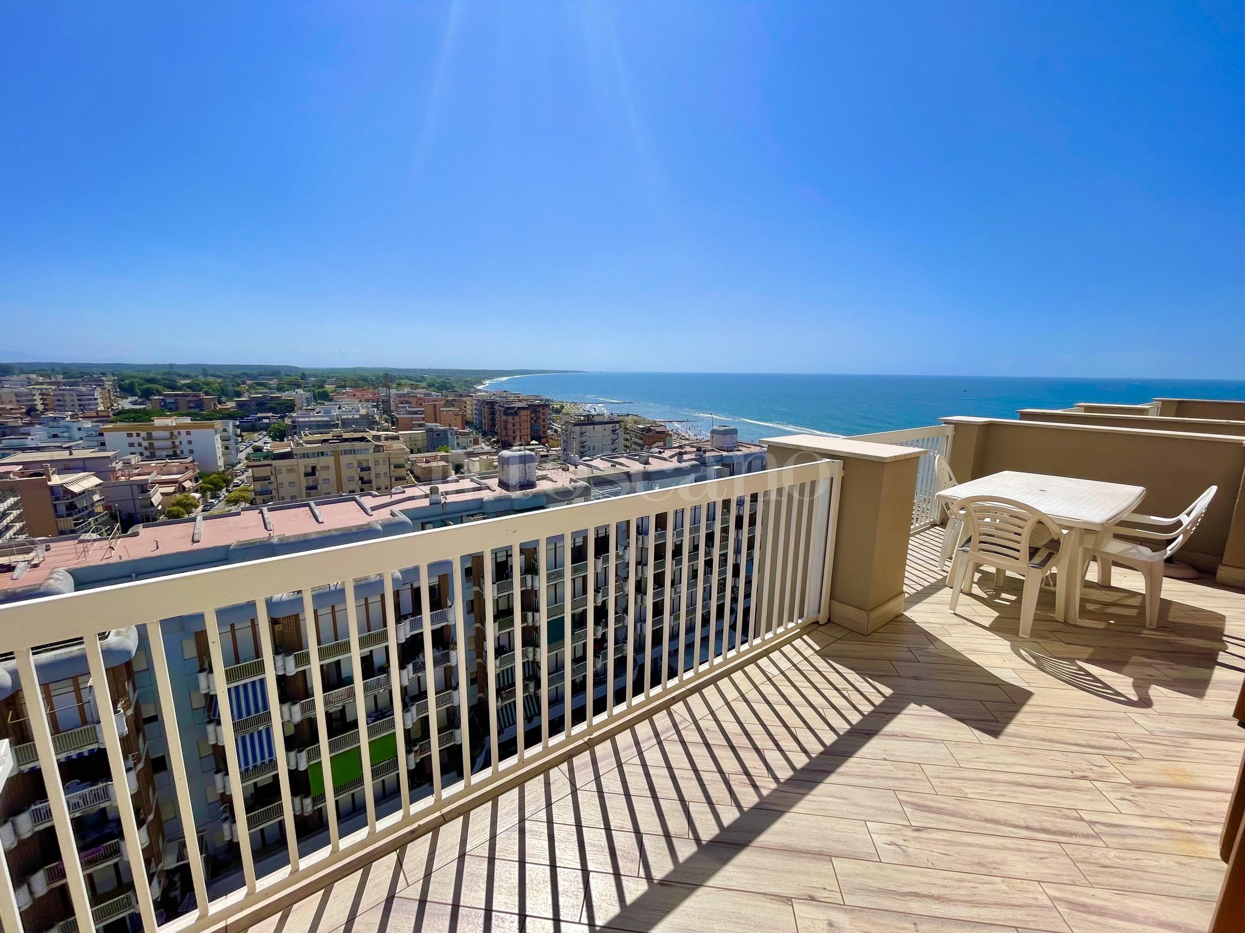 Nettuno appartament front see near Rome