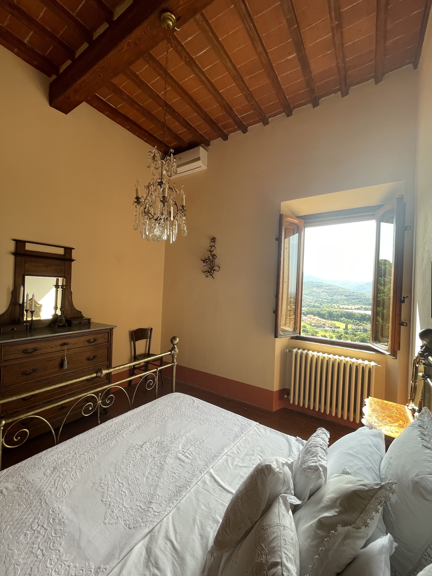 Apartment in Historic Building with Large Panoramic Terrace