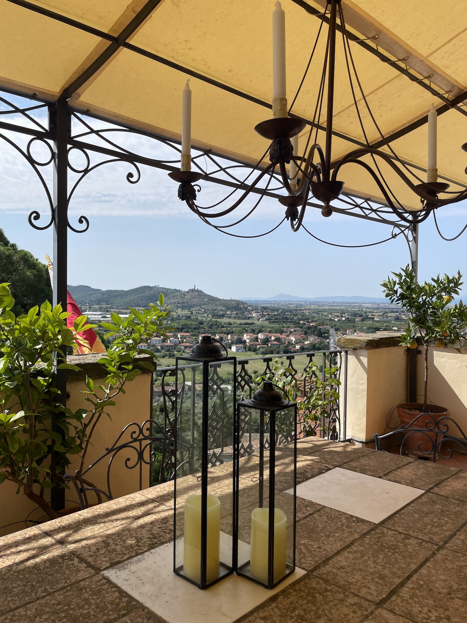 Apartment in Historic Building with Large Panoramic Terrace