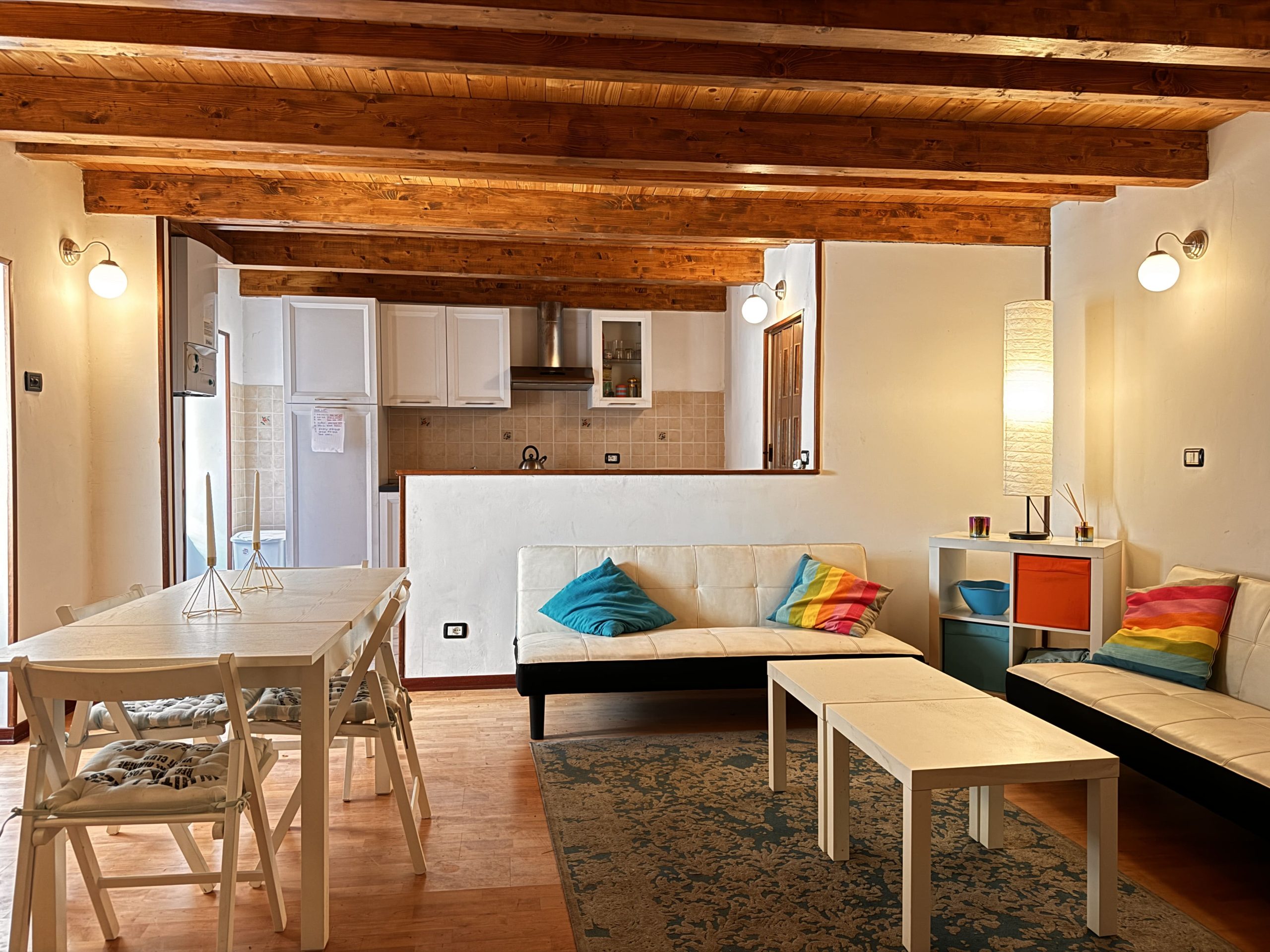 House in perfect conditions with terrace