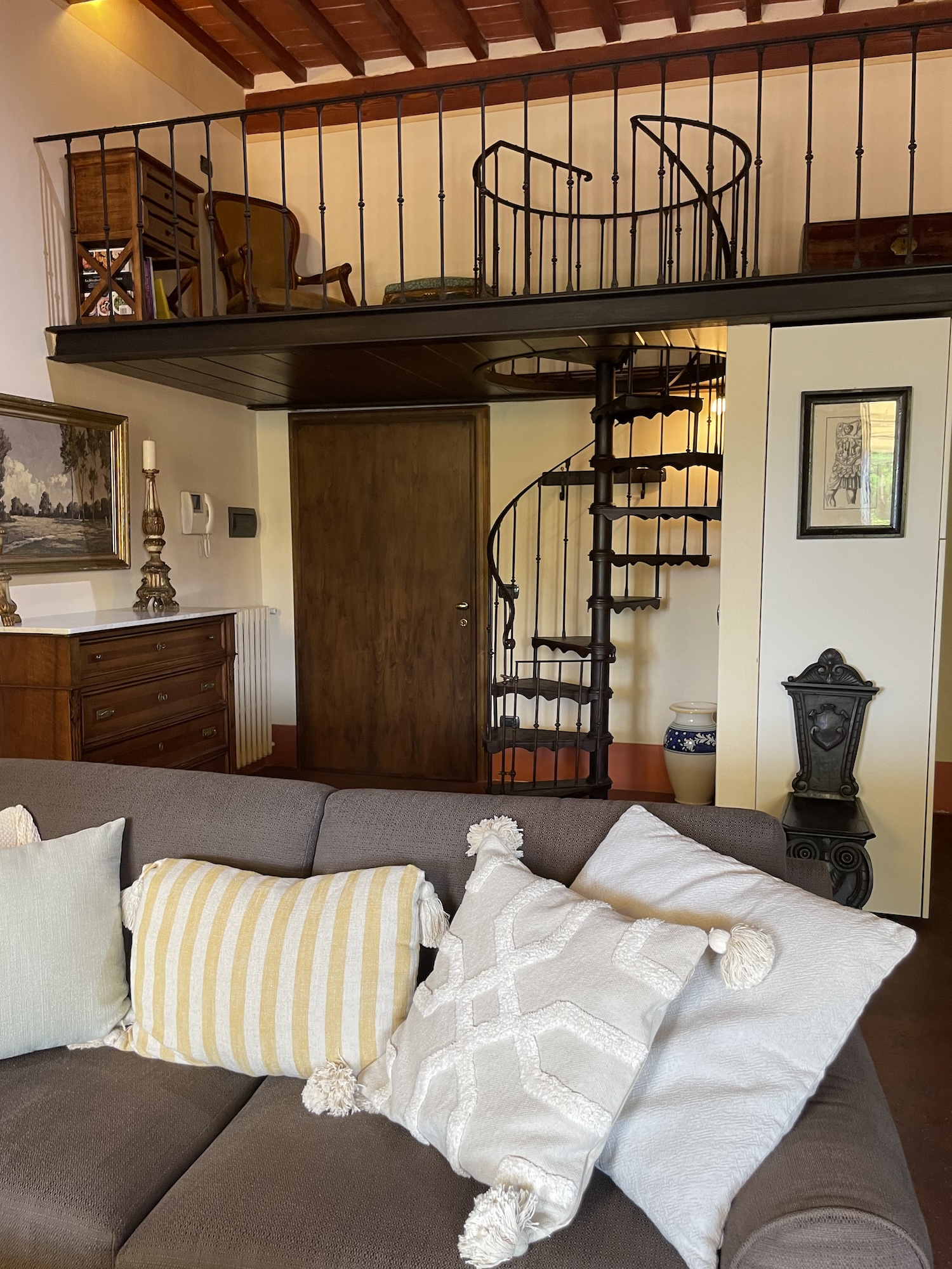 Apartment in Historic Building with Large Panoramic Terrace