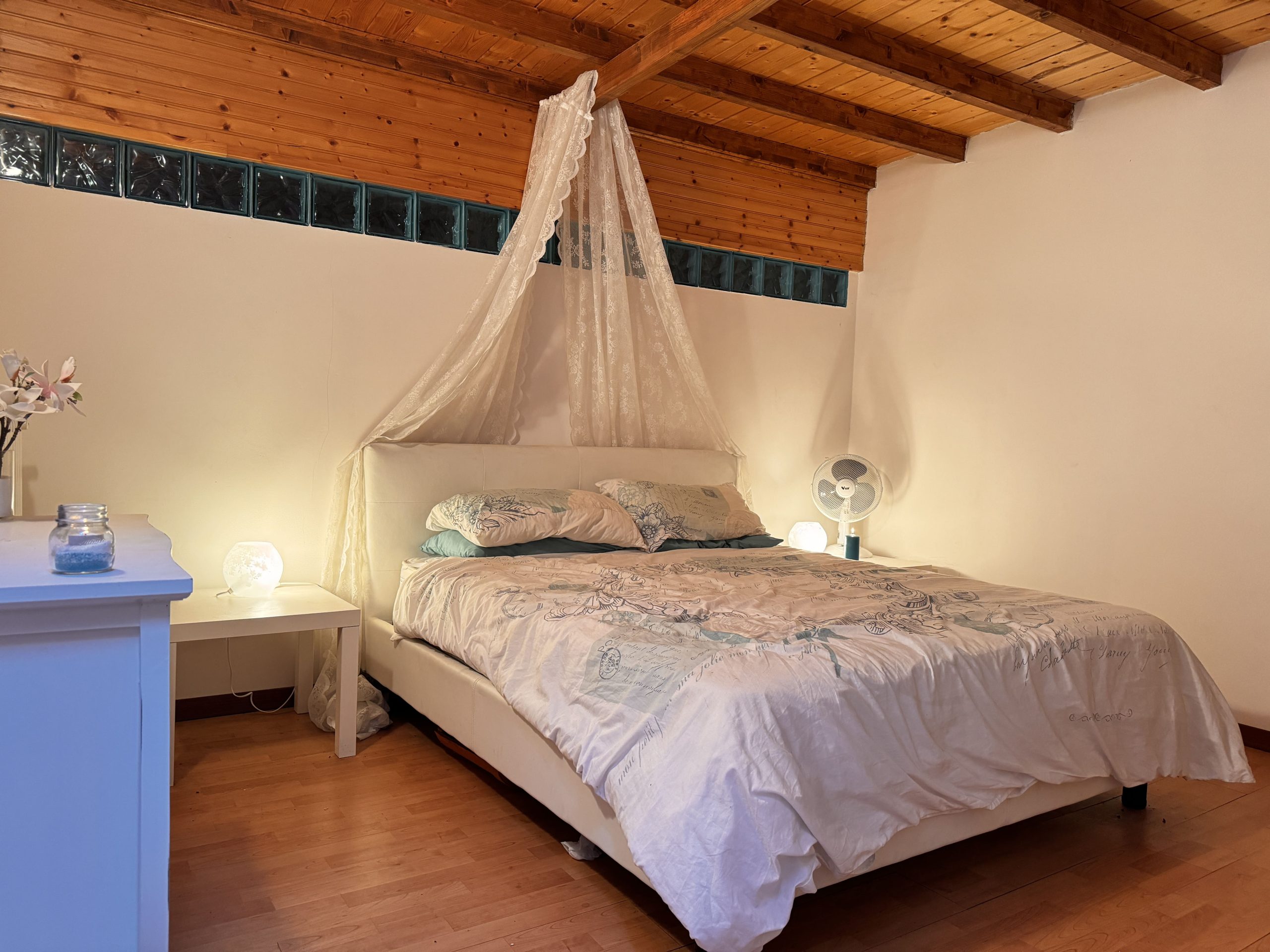 House in perfect conditions with terrace