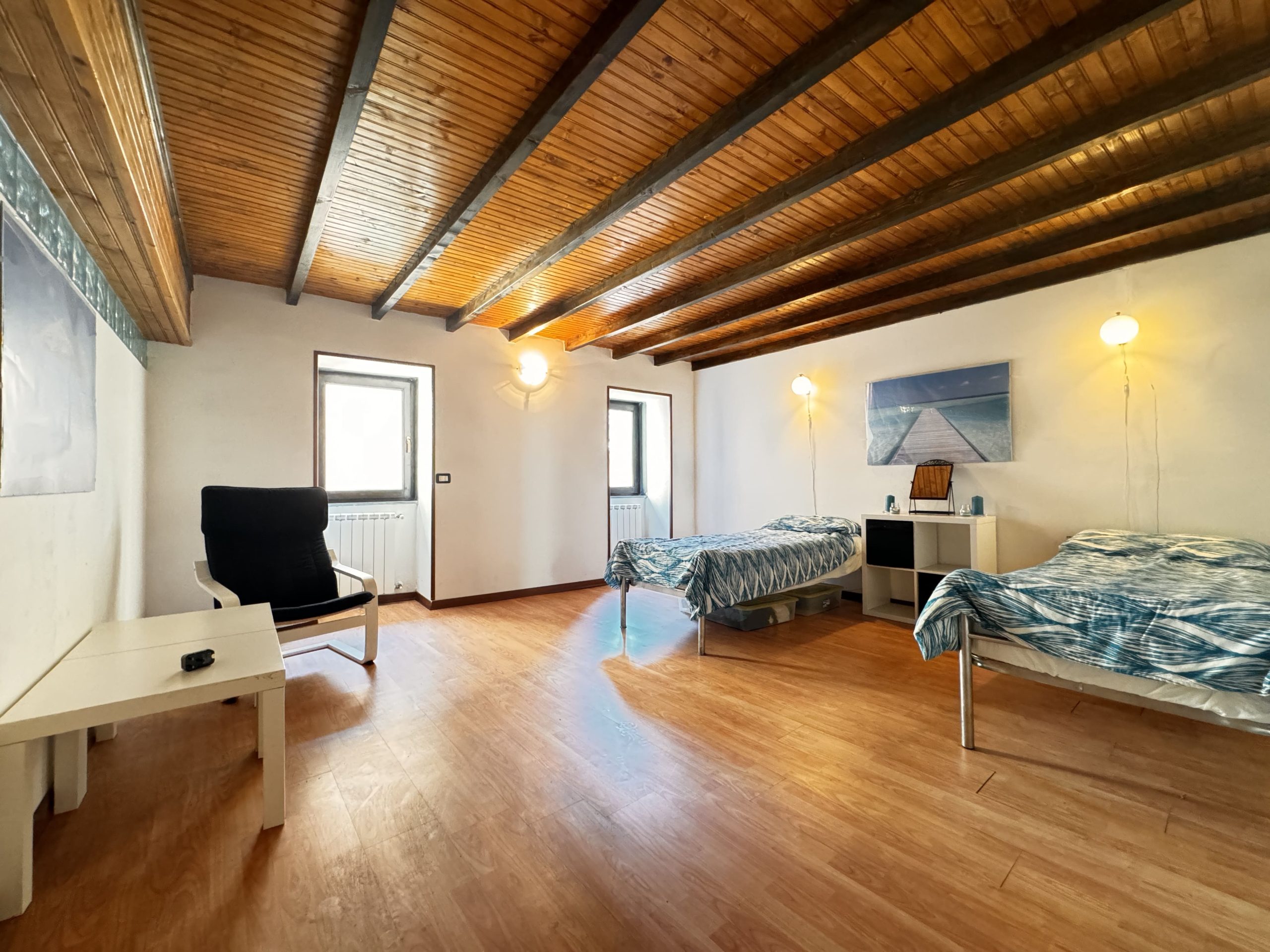 House in perfect conditions with terrace