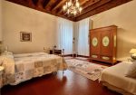 Villa with park and swimming pool Lucca