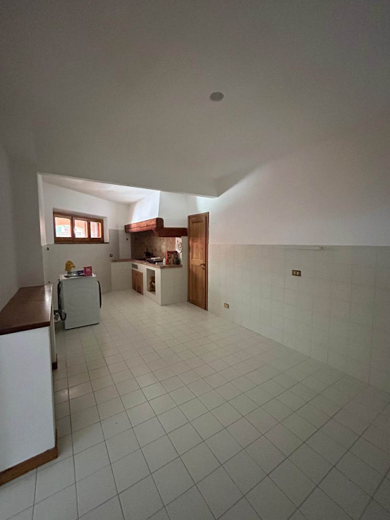 Terraced house surrounded by a 12.000 outdoor space