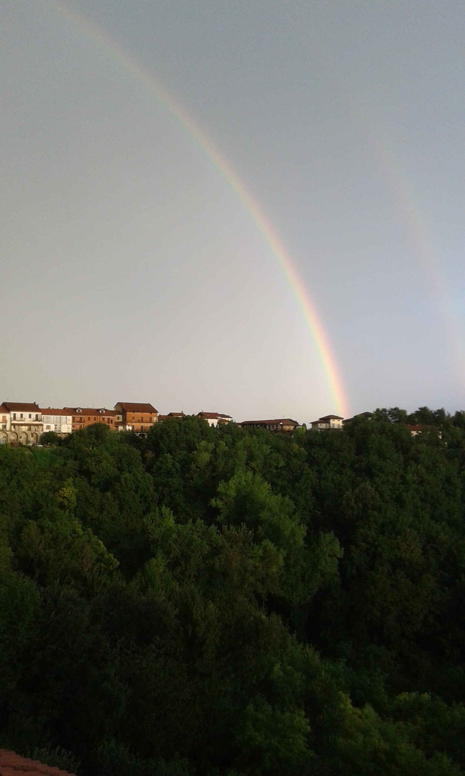 For sale an entire typical Piedmontese house in the municipality of Camerano Casasco (At)