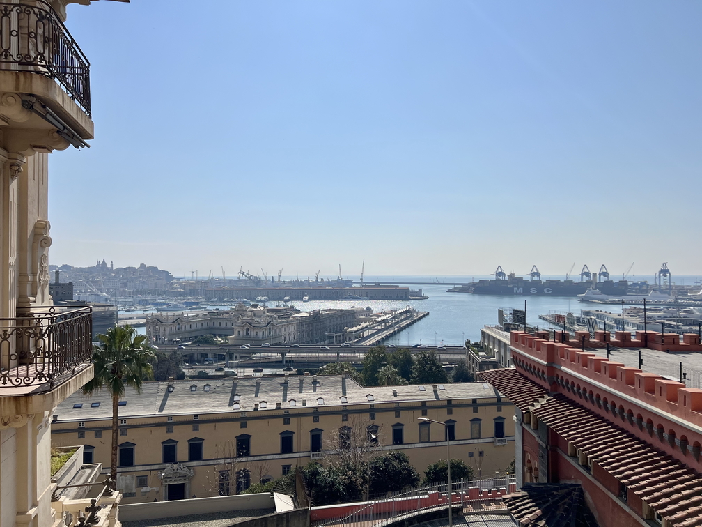 Sea Facing Apartment – Genoa, Liguria