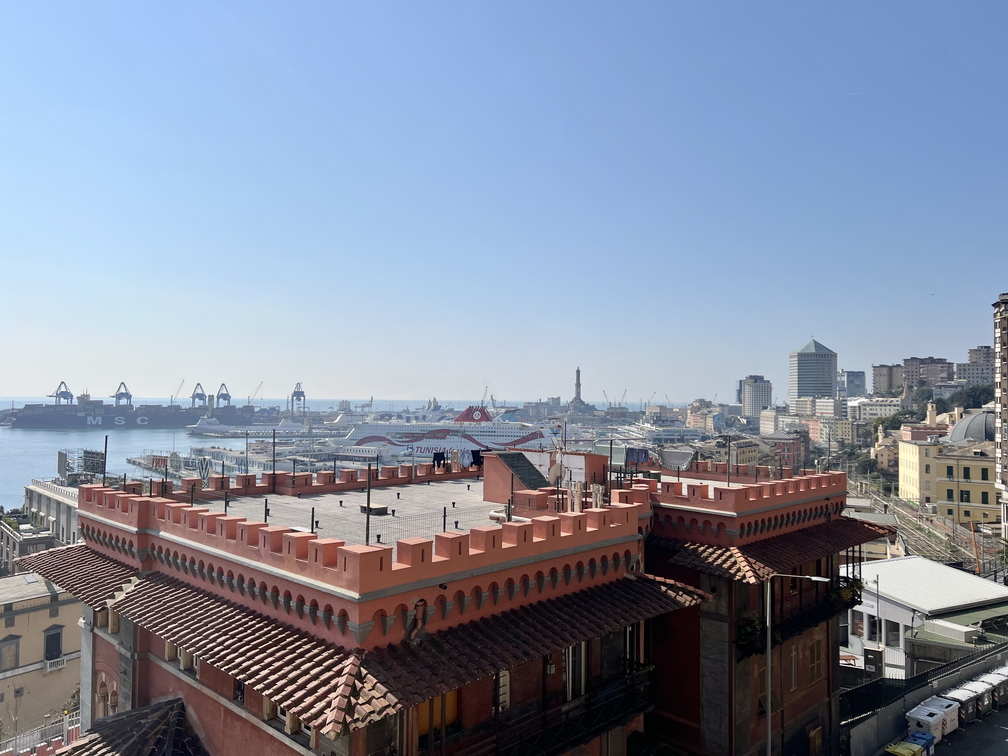 Sea Facing Apartment – Genoa, Liguria