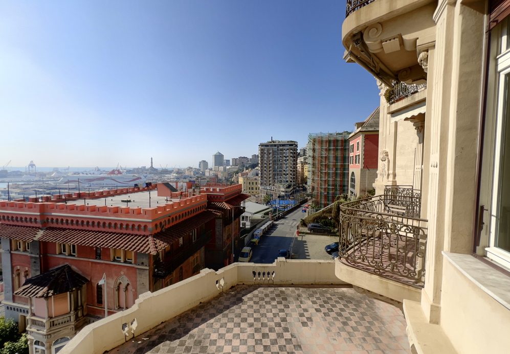 Sea Facing Apartment – Genoa, Liguria