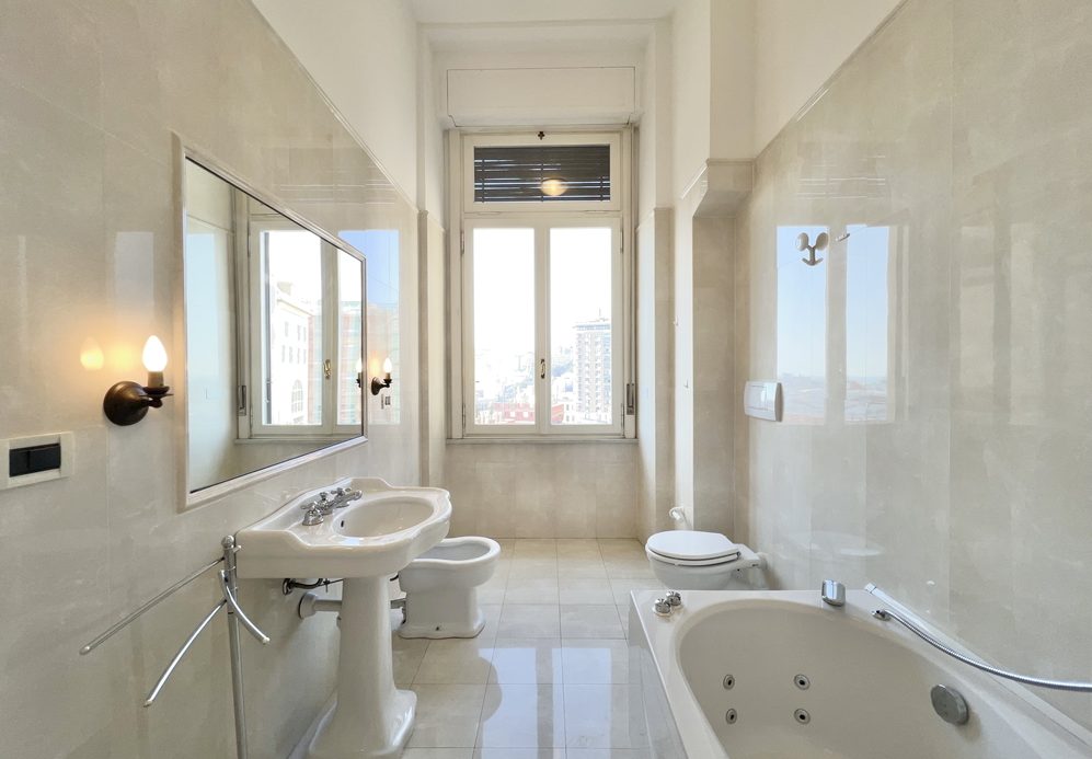 Sea Facing Apartment – Genoa, Liguria