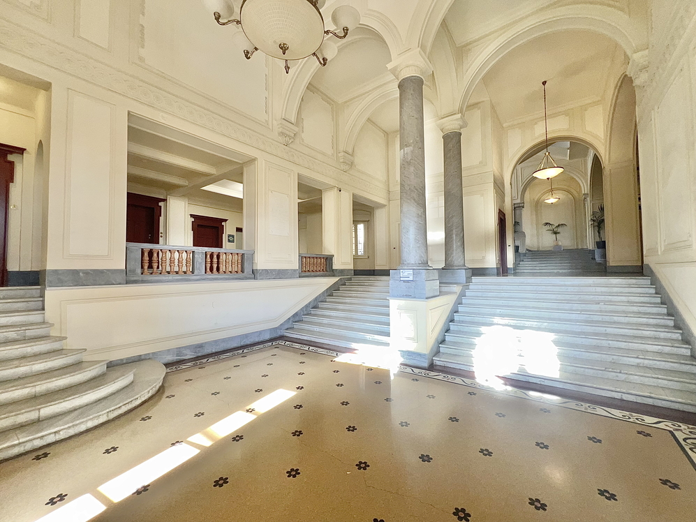 Sea Facing Apartment – Genoa, Liguria