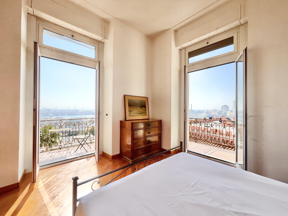 Sea Facing Apartment – Genoa, Liguria