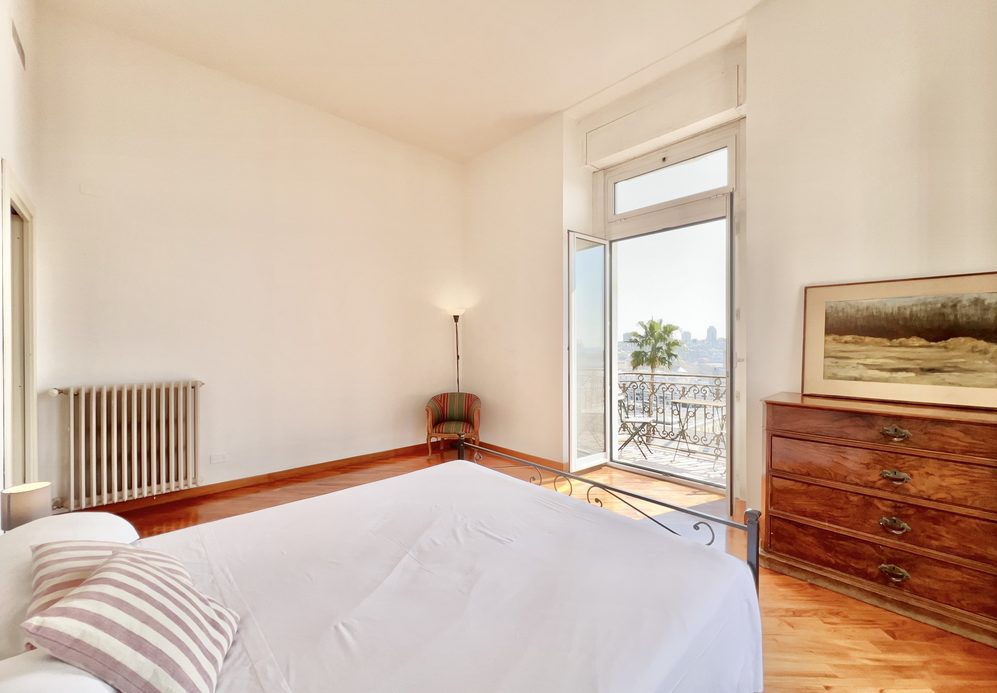 Sea Facing Apartment – Genoa, Liguria