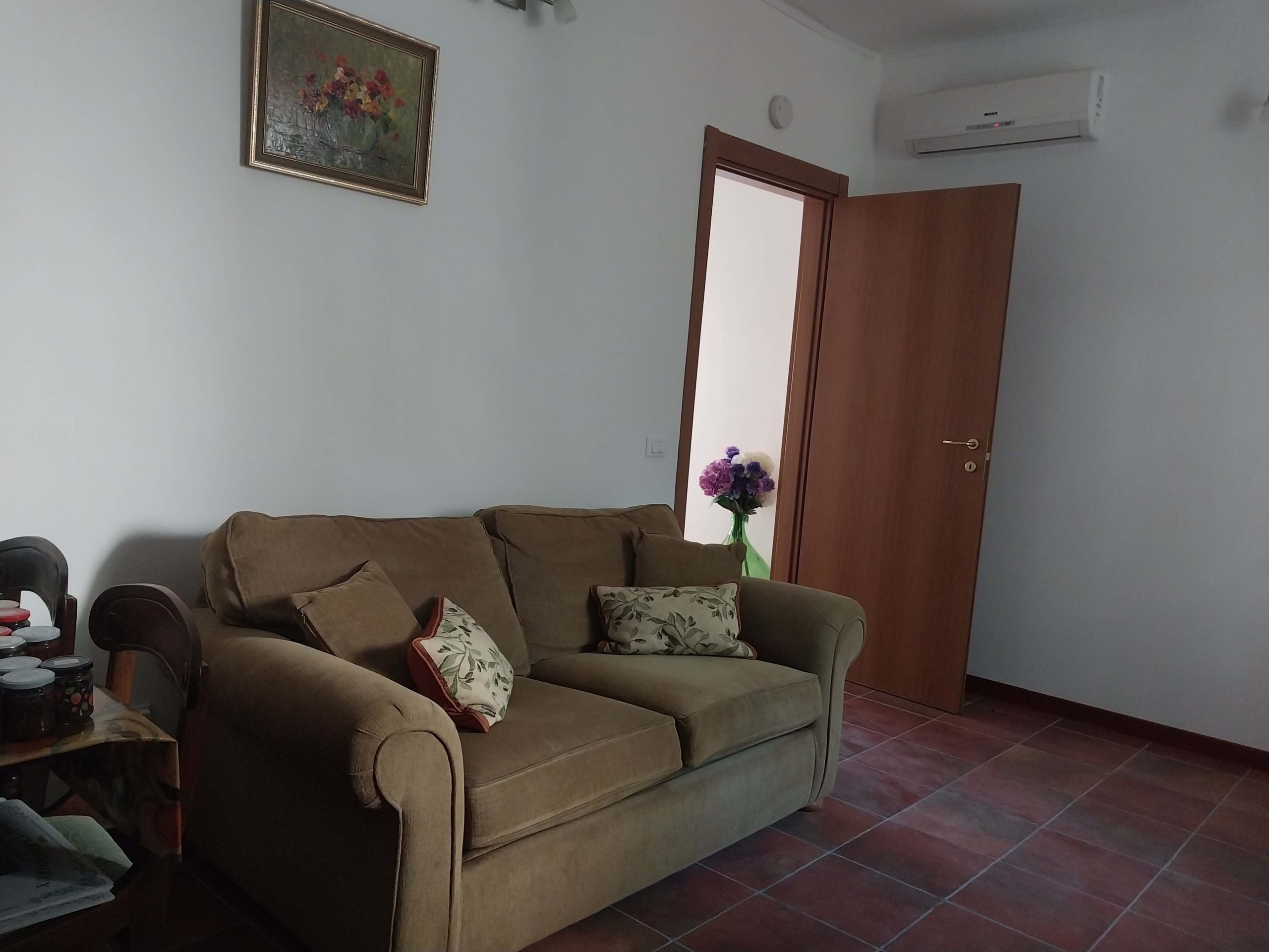 Fully renovated and enhanced 5 bed, 4 bath family property on own land. Pool, hot tub and panoramic views