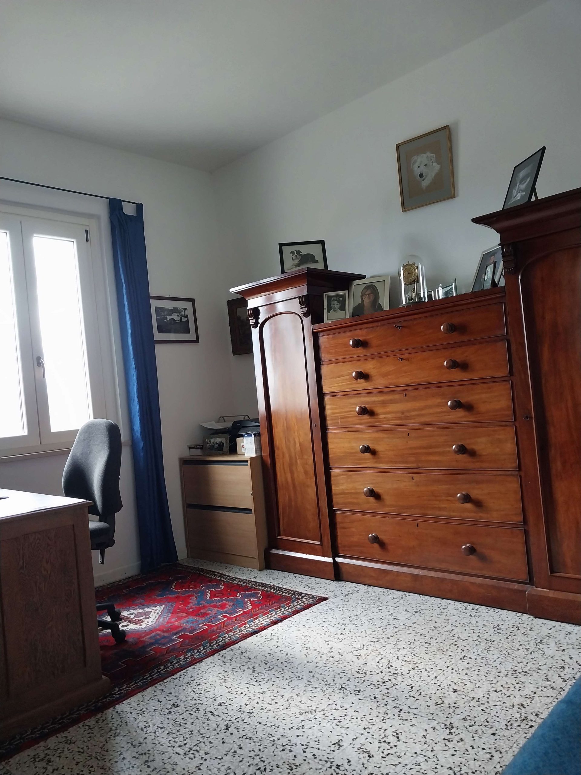 Fully renovated and enhanced 5 bed, 4 bath family property on own land. Pool, hot tub and panoramic views